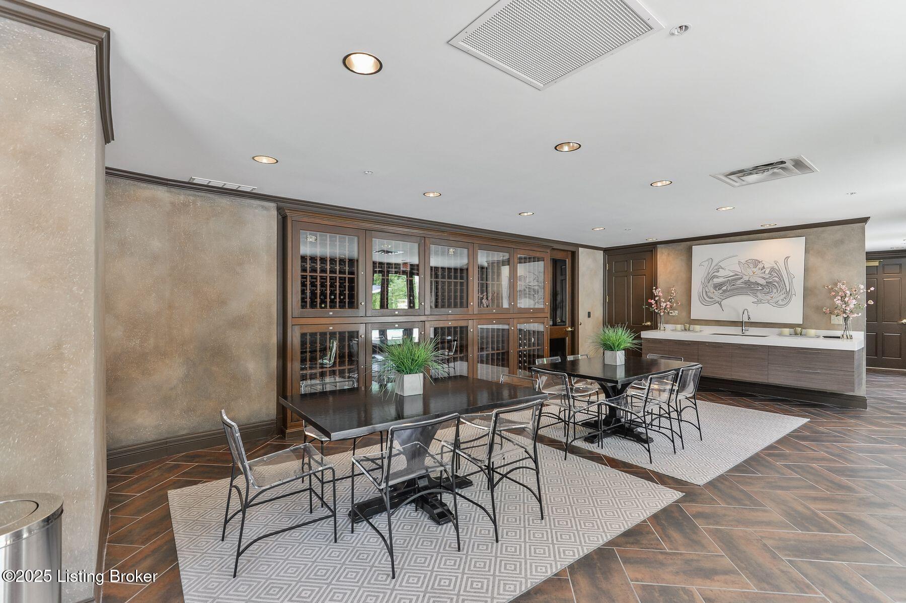 6600 Seminary Woods Pl P1