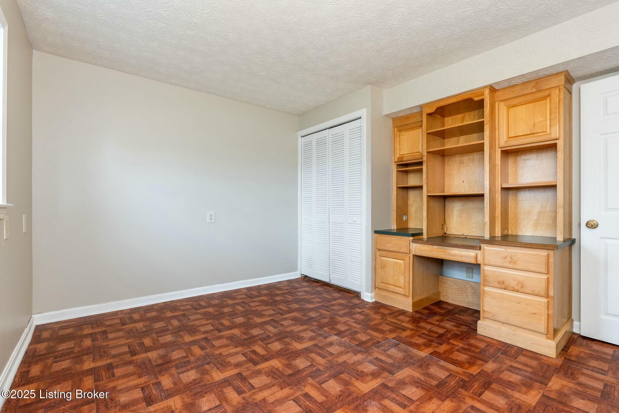 10111 Westwego Pl