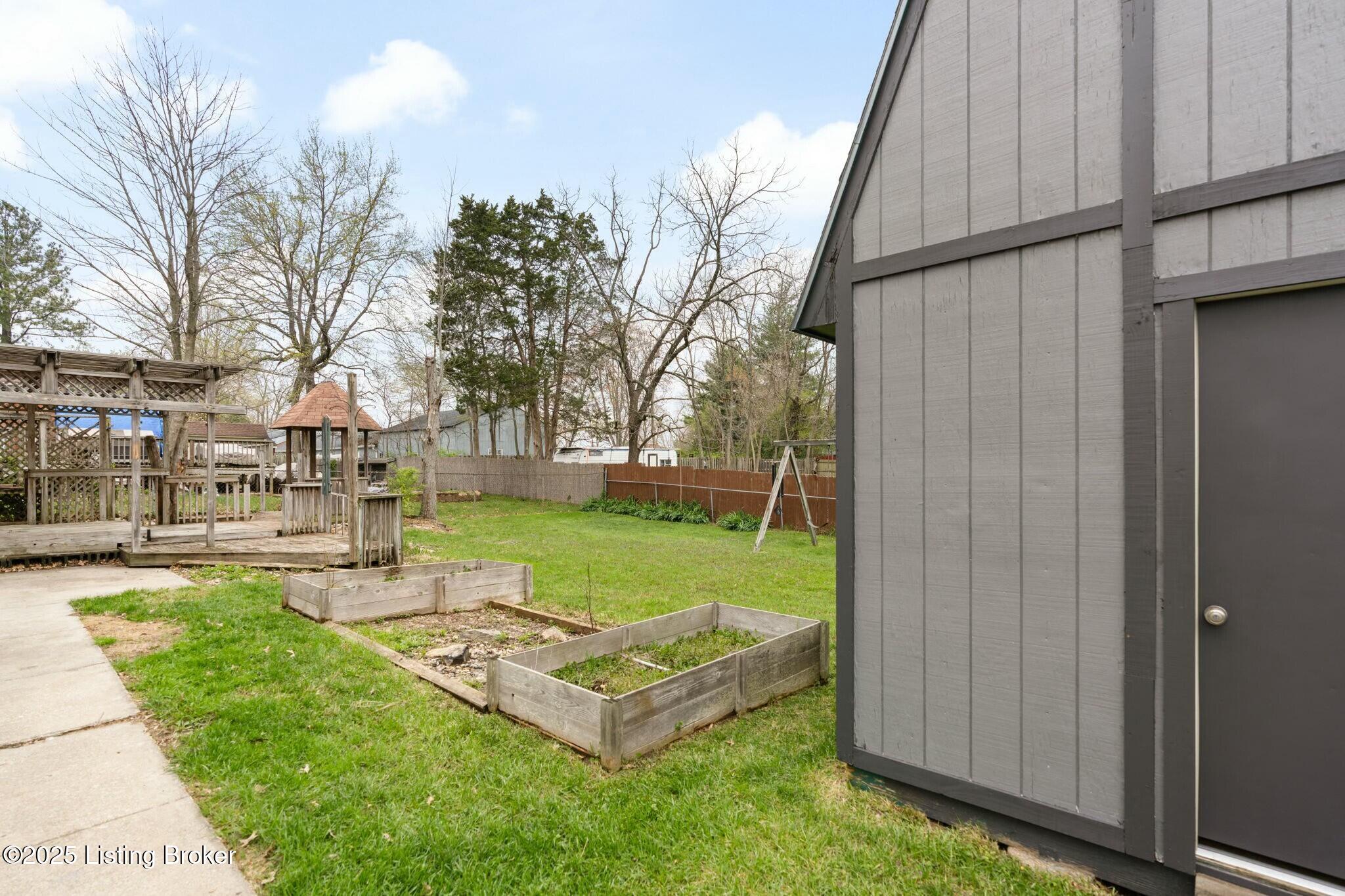 10111 Westwego Pl