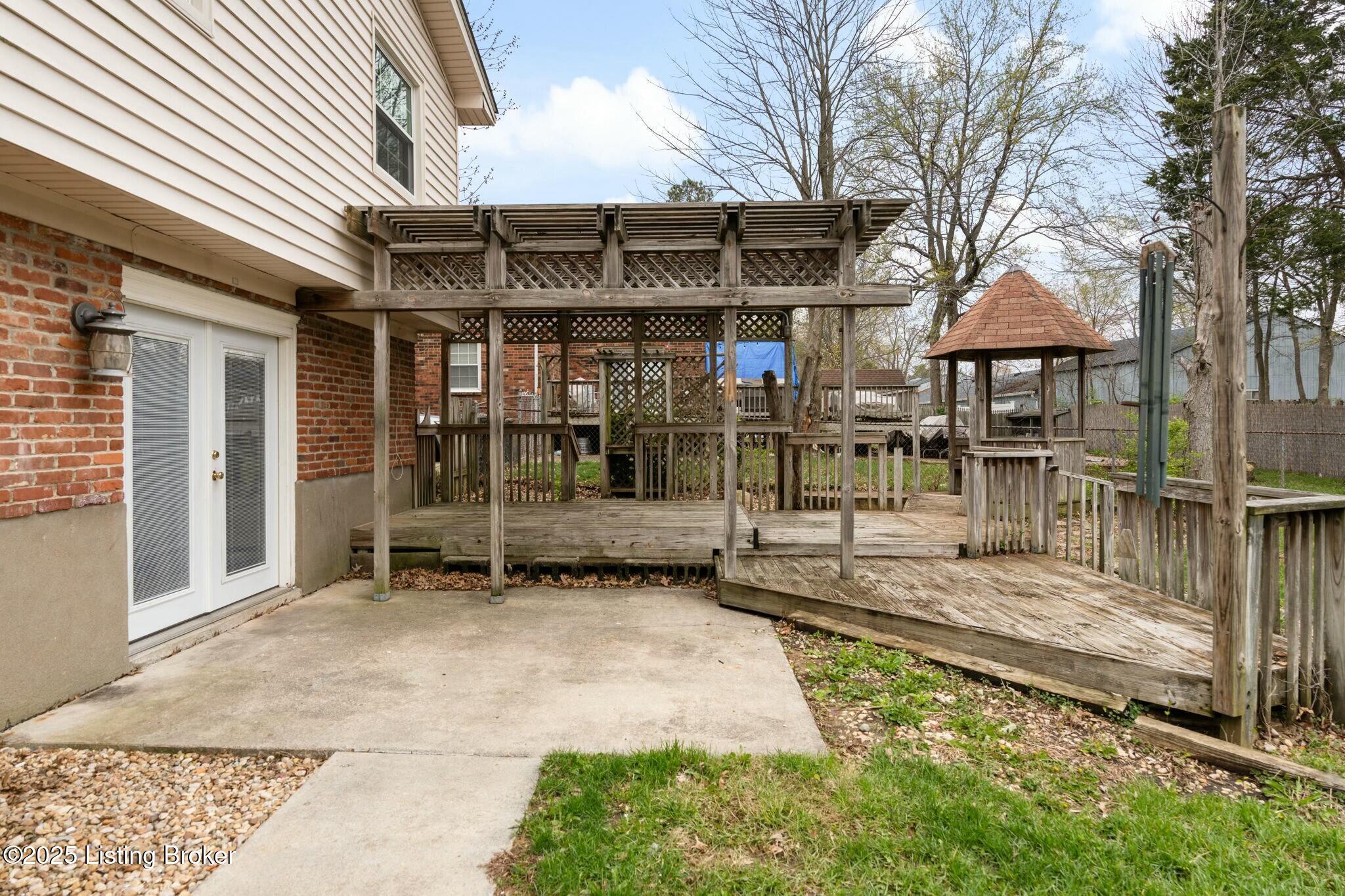 10111 Westwego Pl