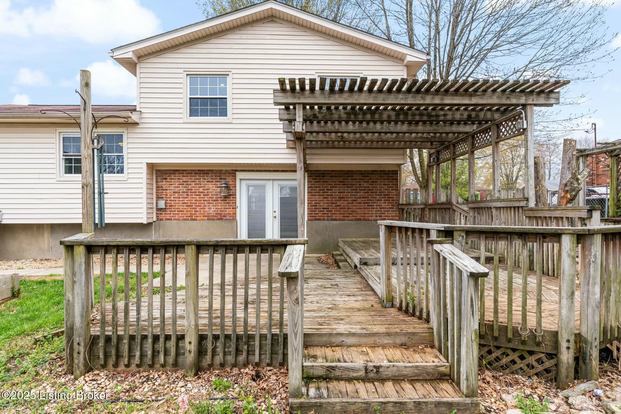 10111 Westwego Pl