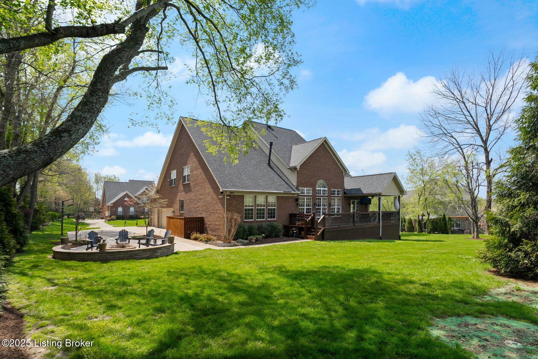 9003 Maddox Dr