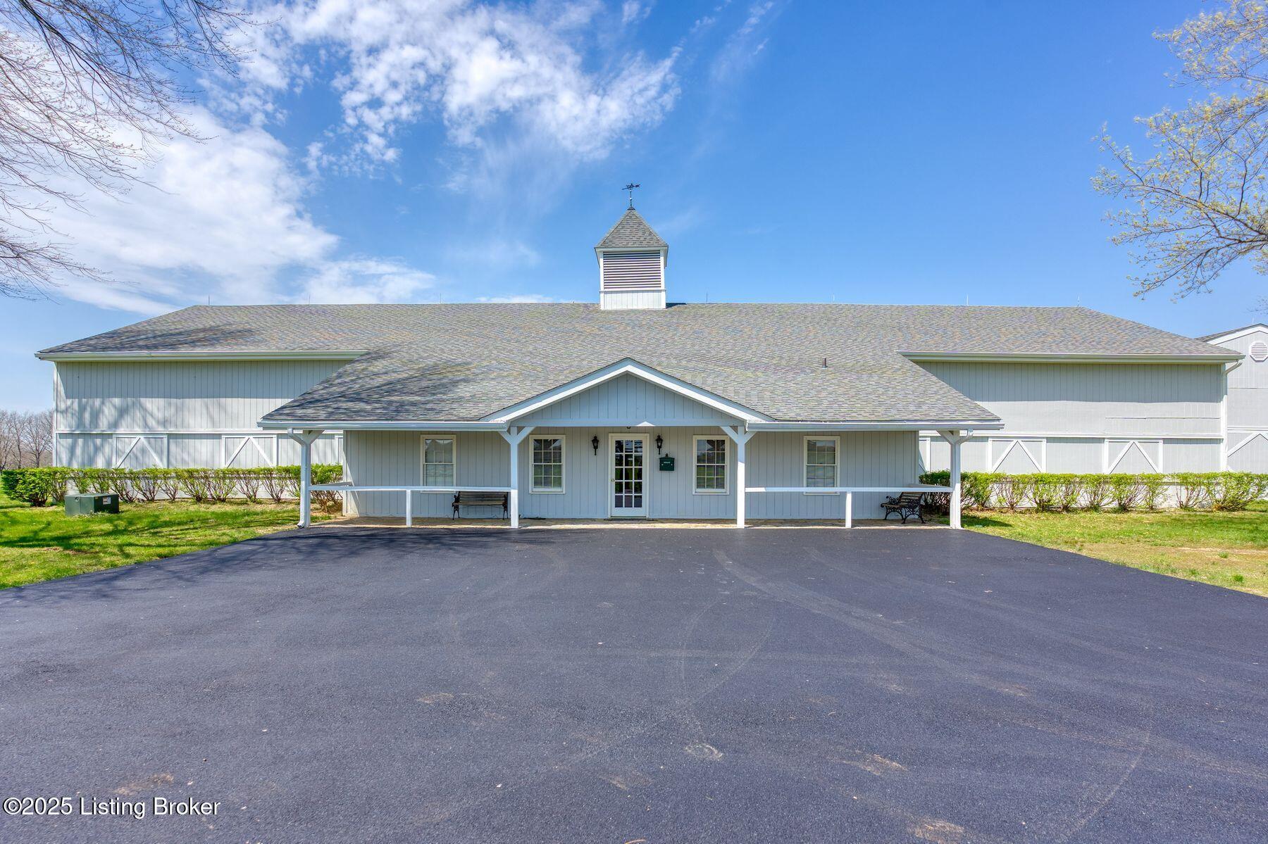 1700 Park Shore Rd