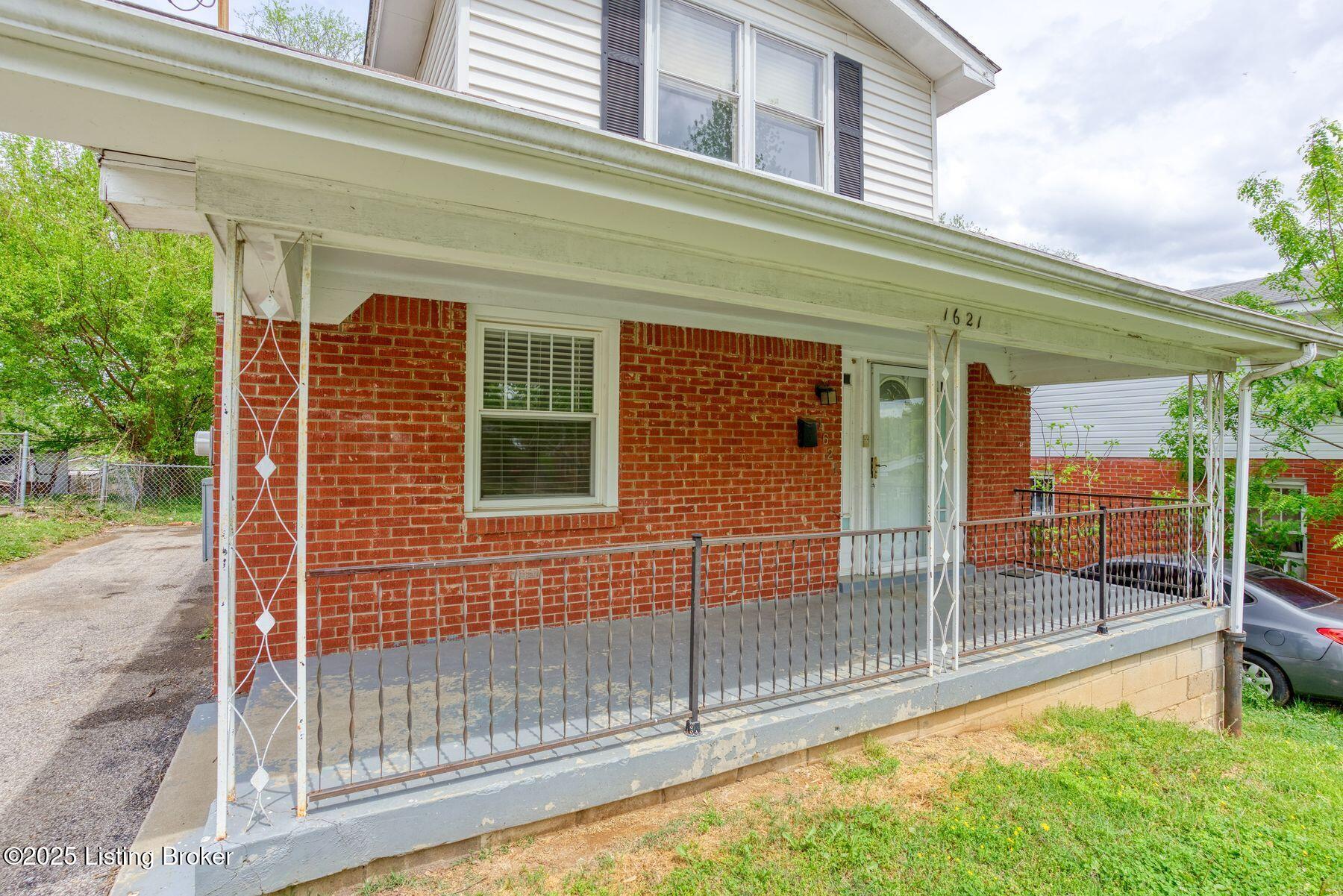 1621 Haskin Ave