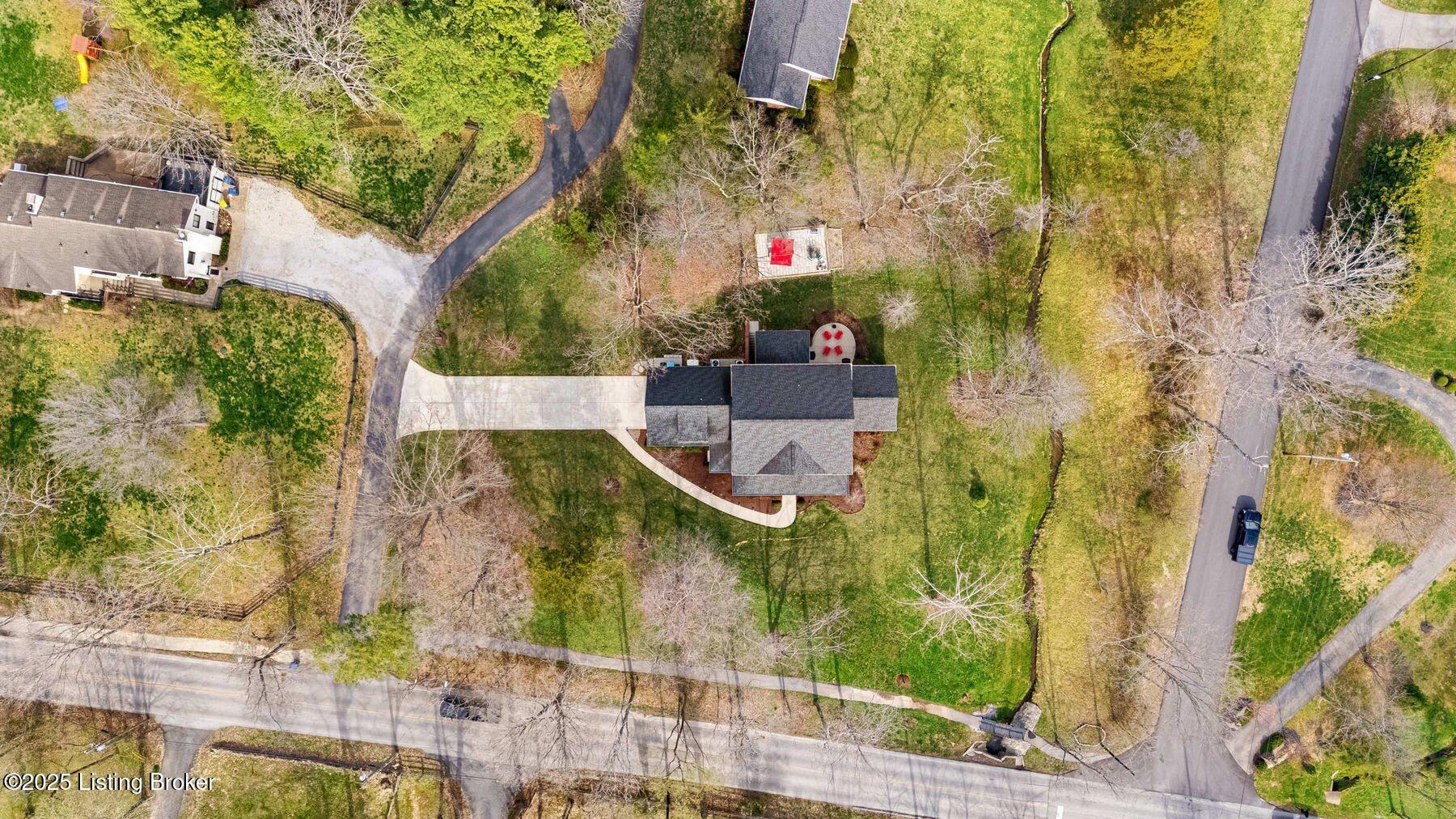 11801 Woodland Rd