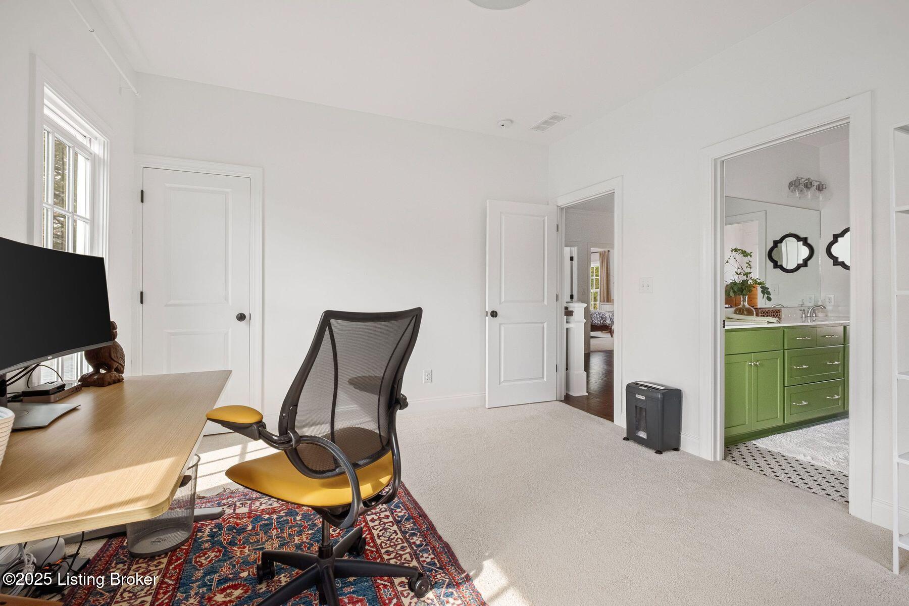 11801 Woodland Rd