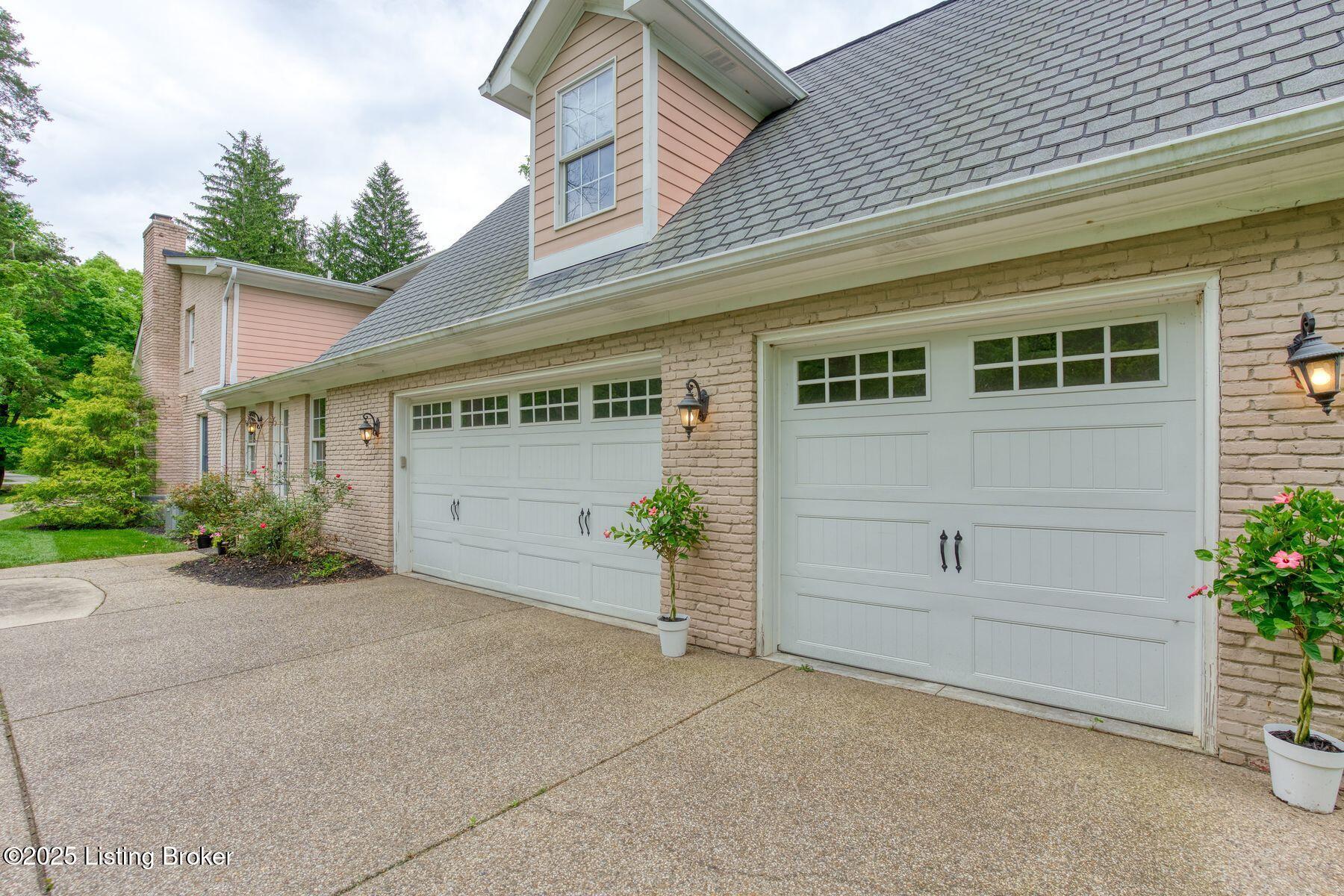 1802 Evergreen Rd