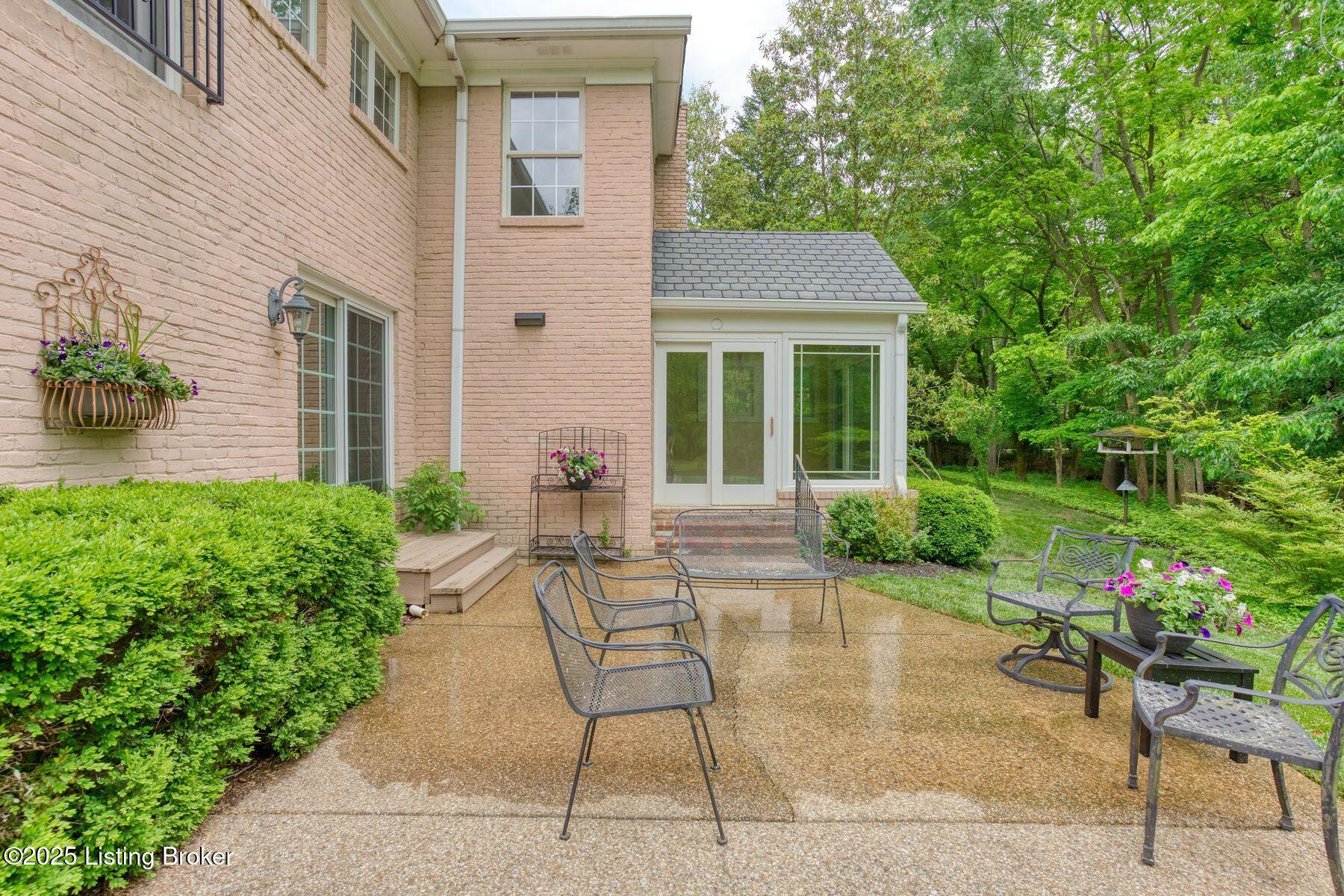 1802 Evergreen Rd