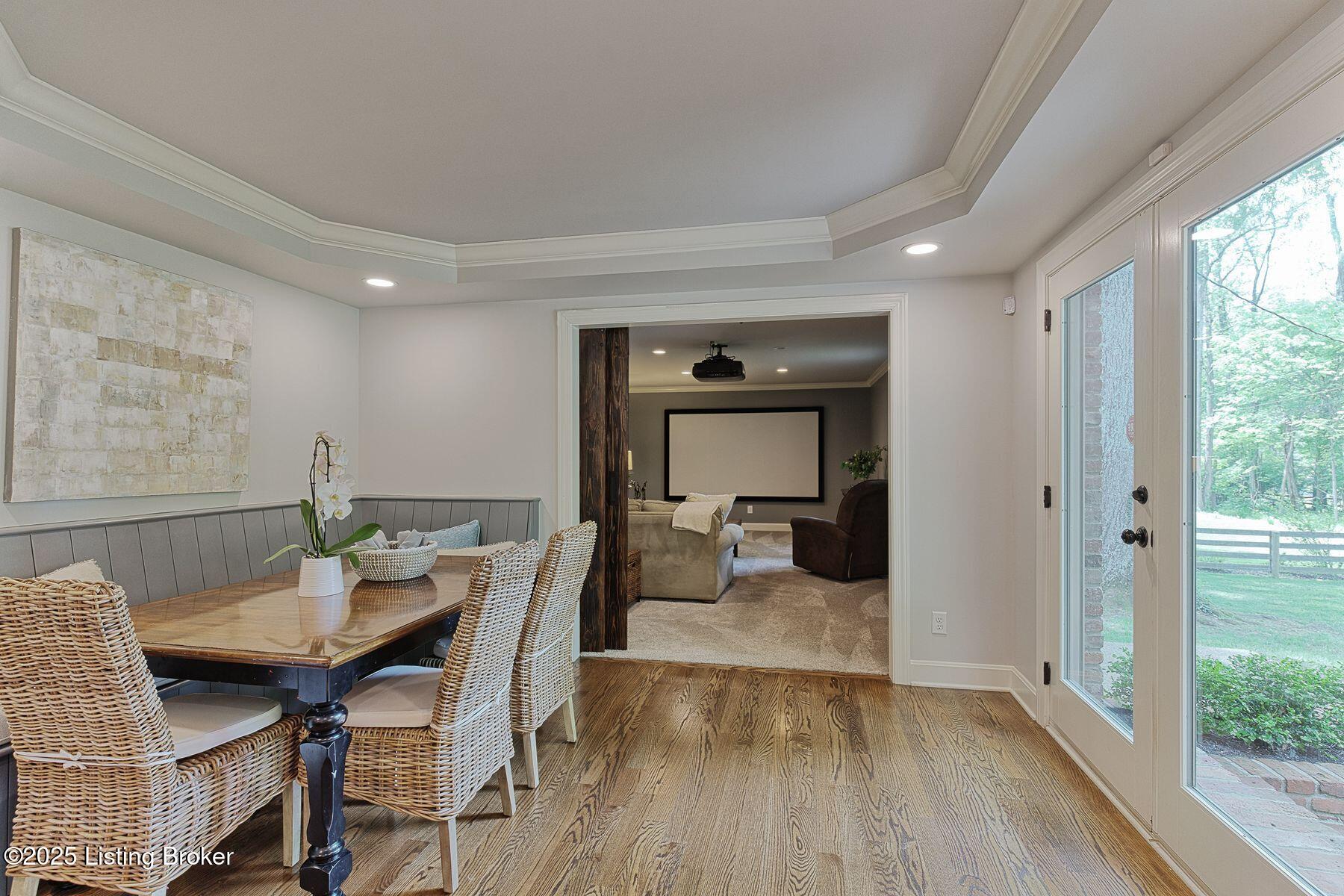 12209 Locust Ln