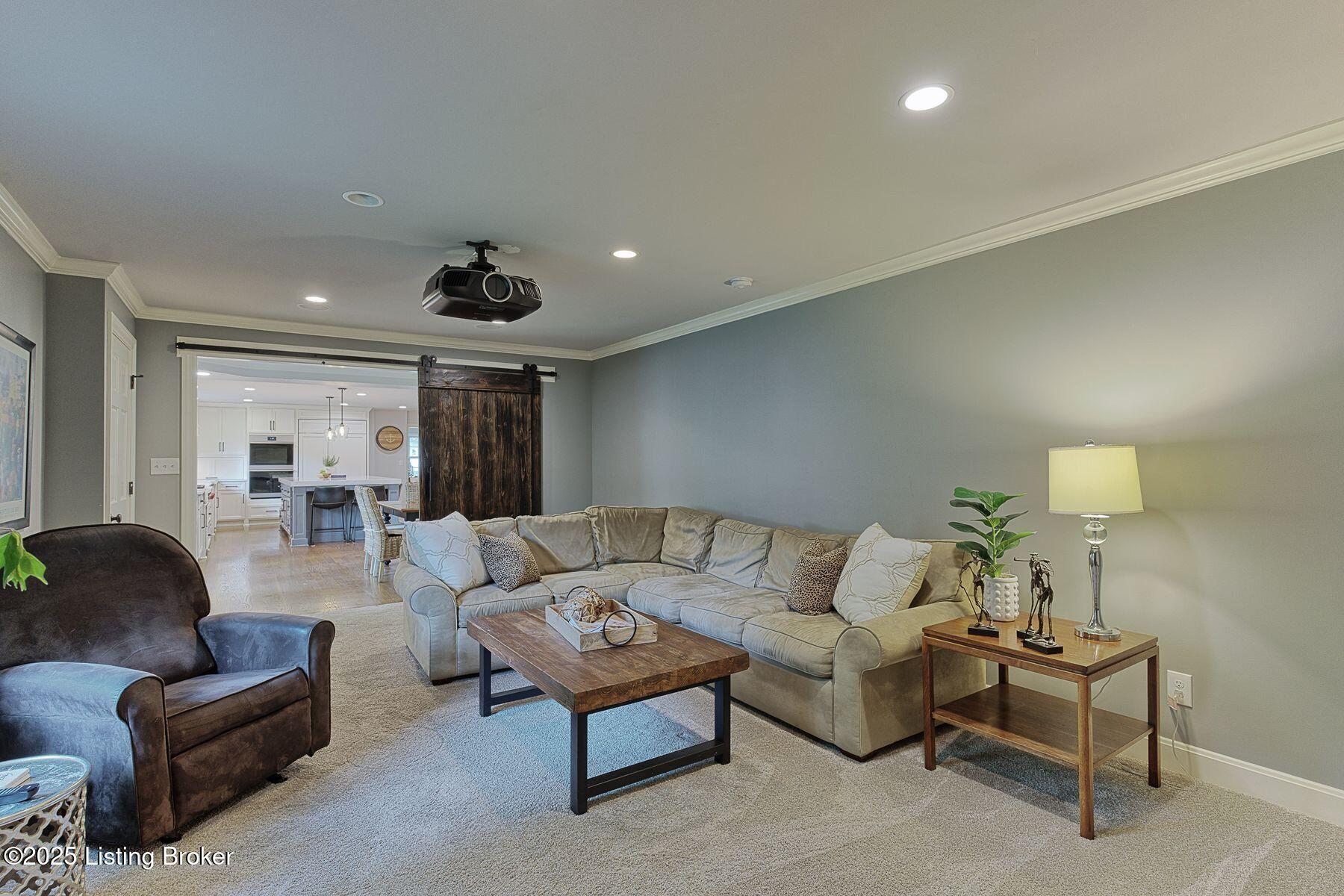12209 Locust Ln
