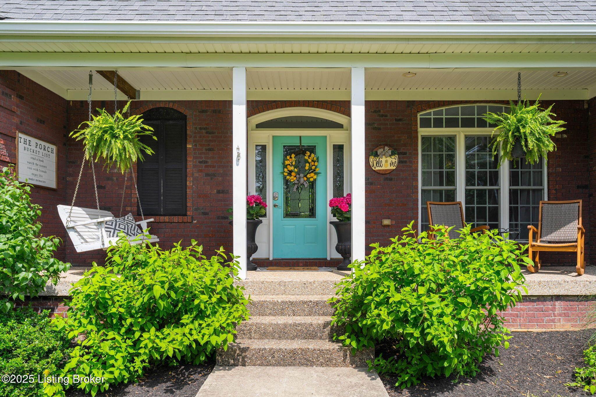 3817 Carriage Hill Dr