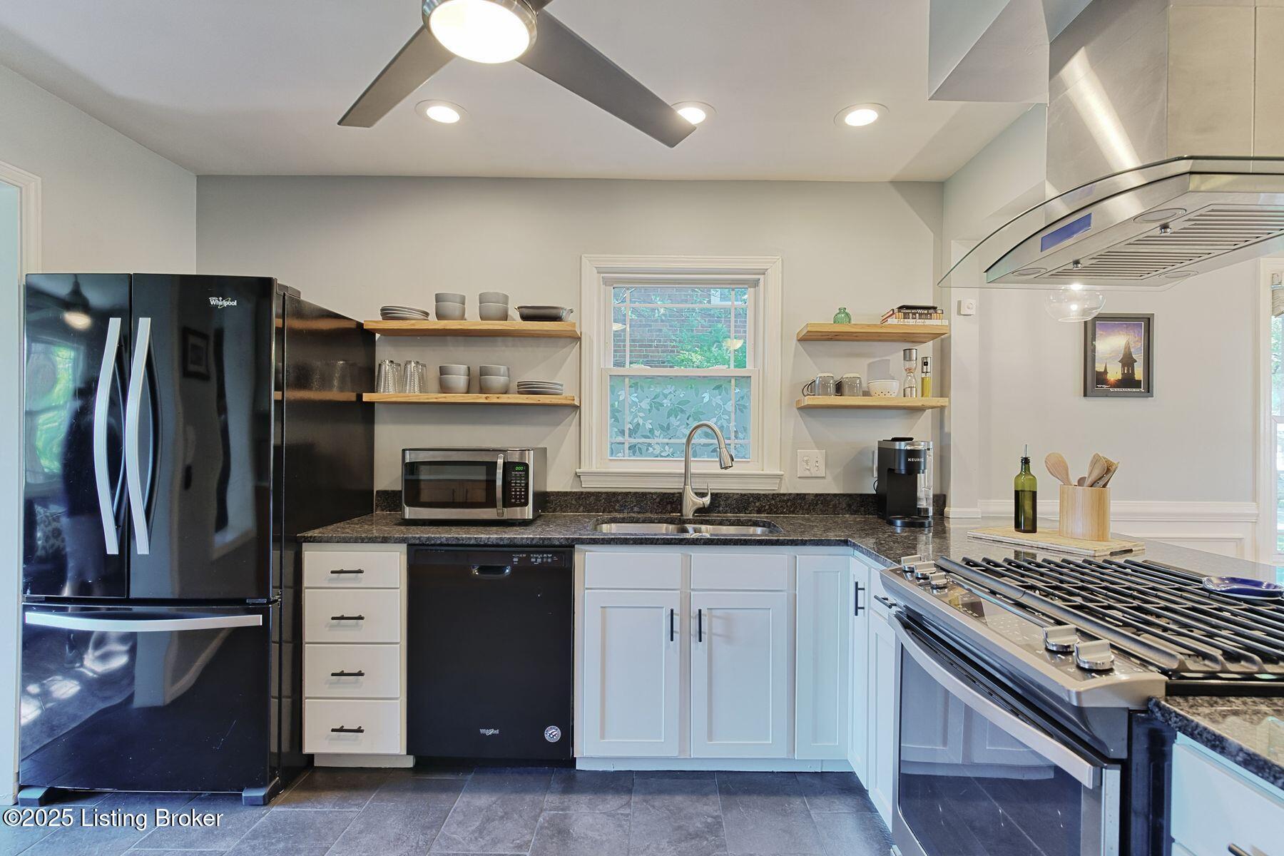 209 Merriman Rd