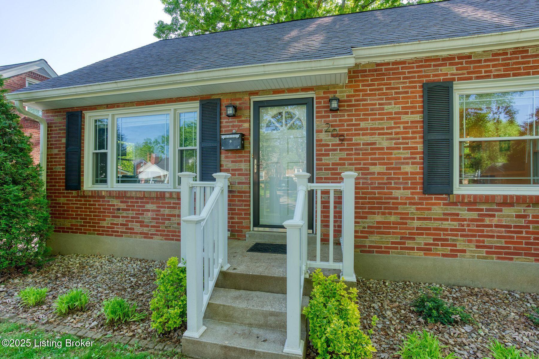 209 Merriman Rd