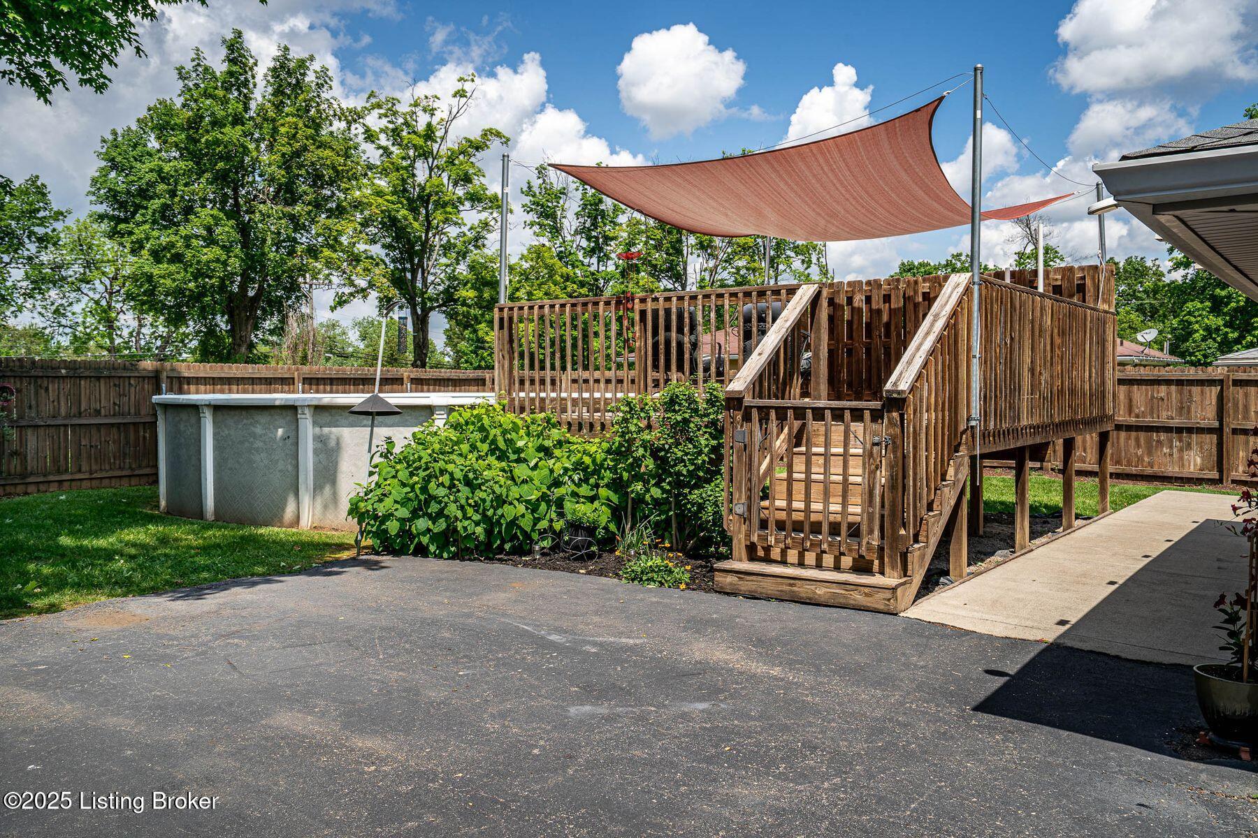 8703 Waltlee Rd