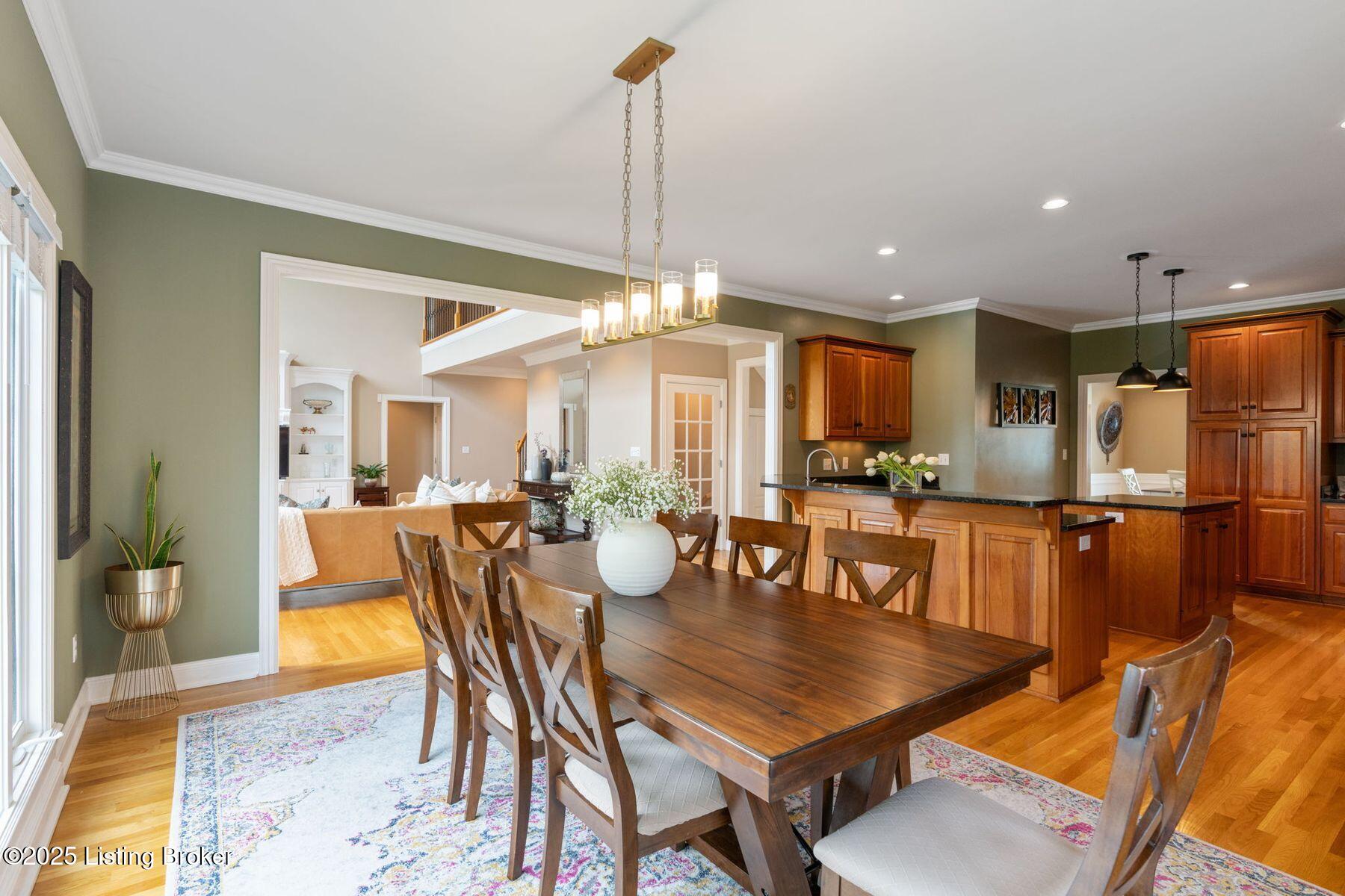 12711 Crestmoor Cir