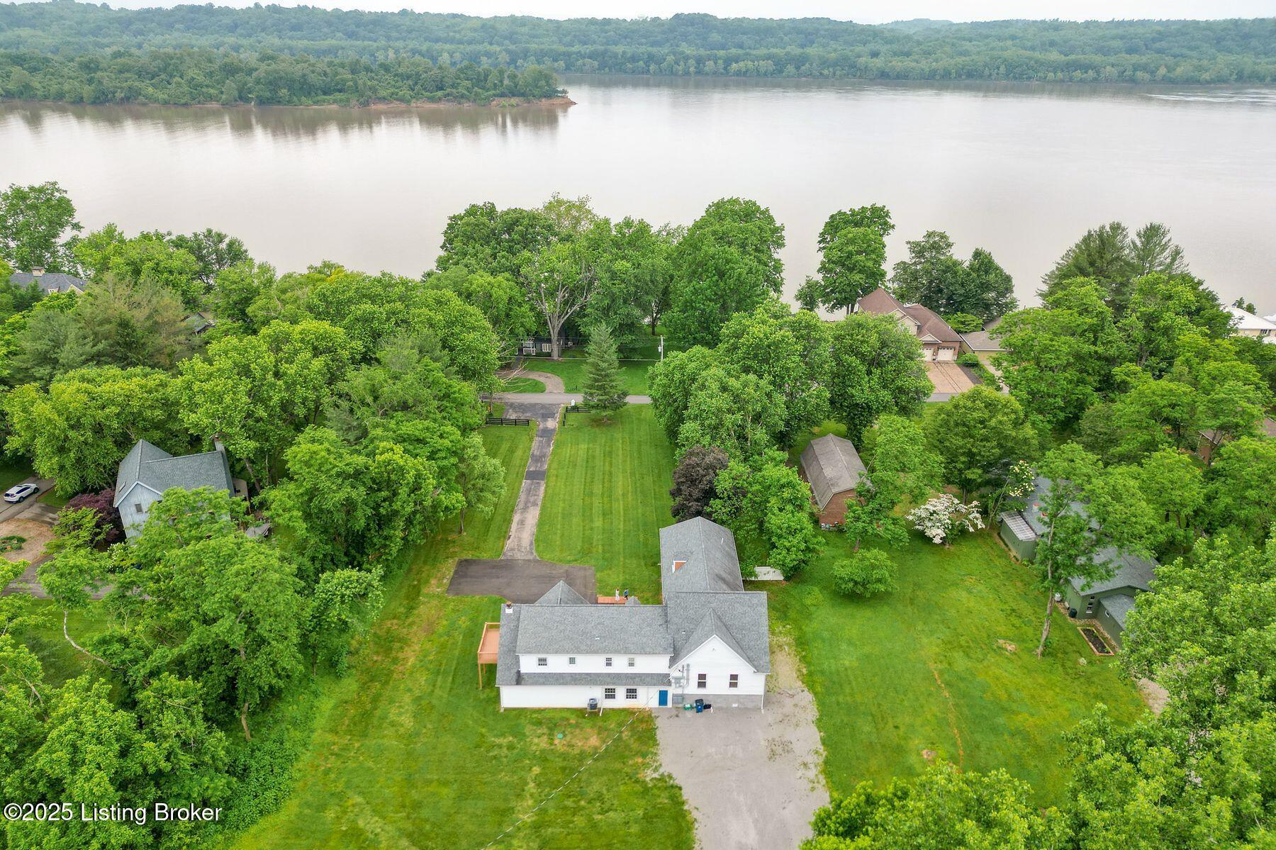 2519 Belknap Beach Rd