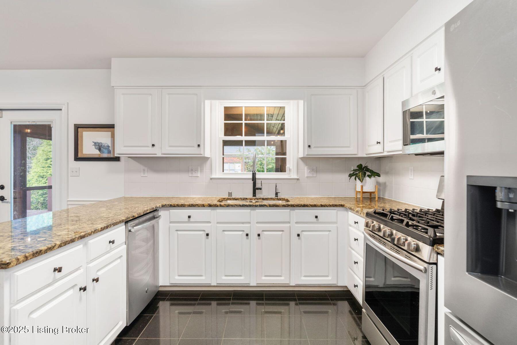 4002 Rock Bay Dr