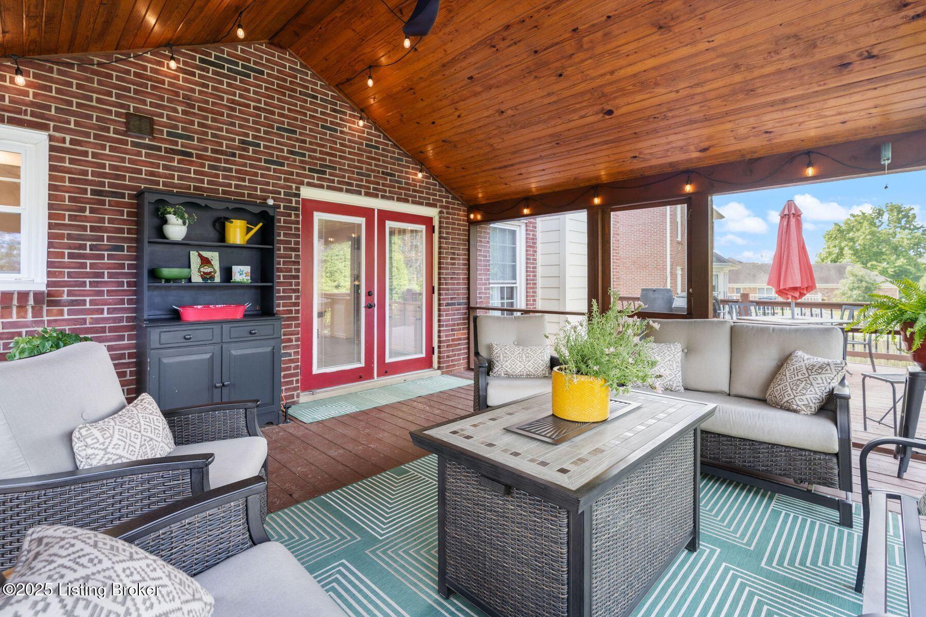 4002 Rock Bay Dr