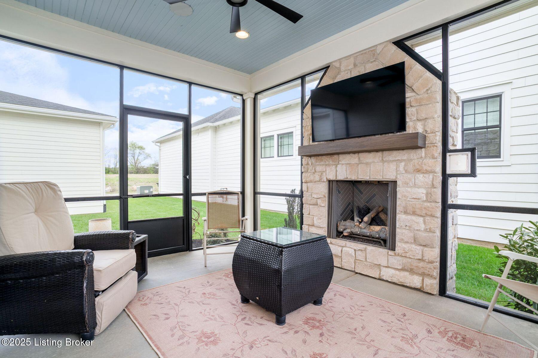 11413 River Beauty Loop