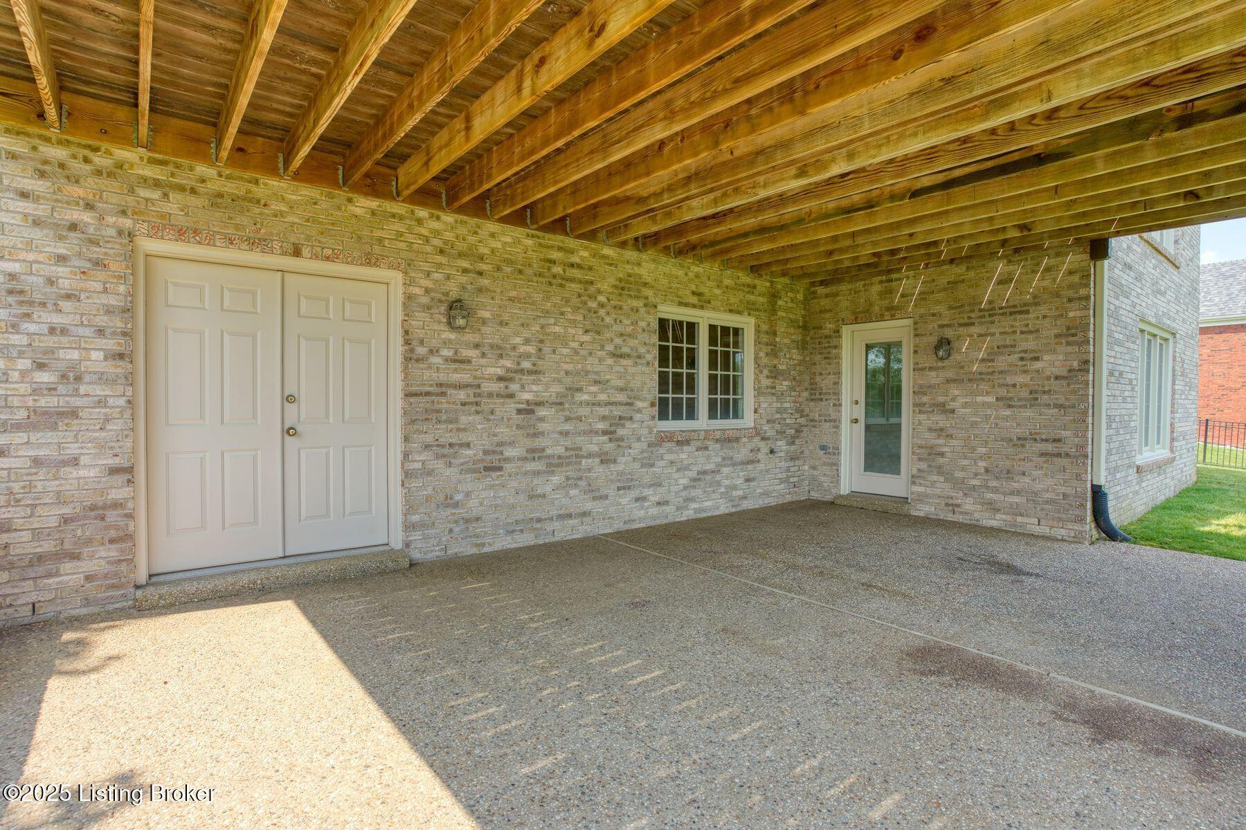 12717 Crestmoor Cir