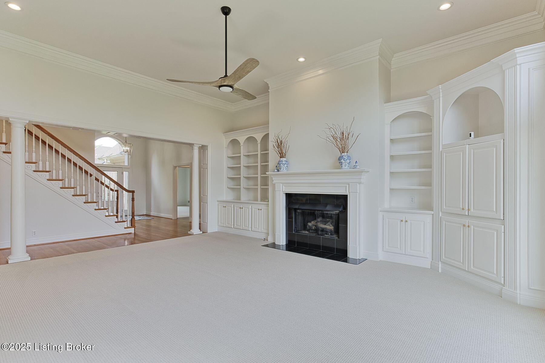 12717 Crestmoor Cir