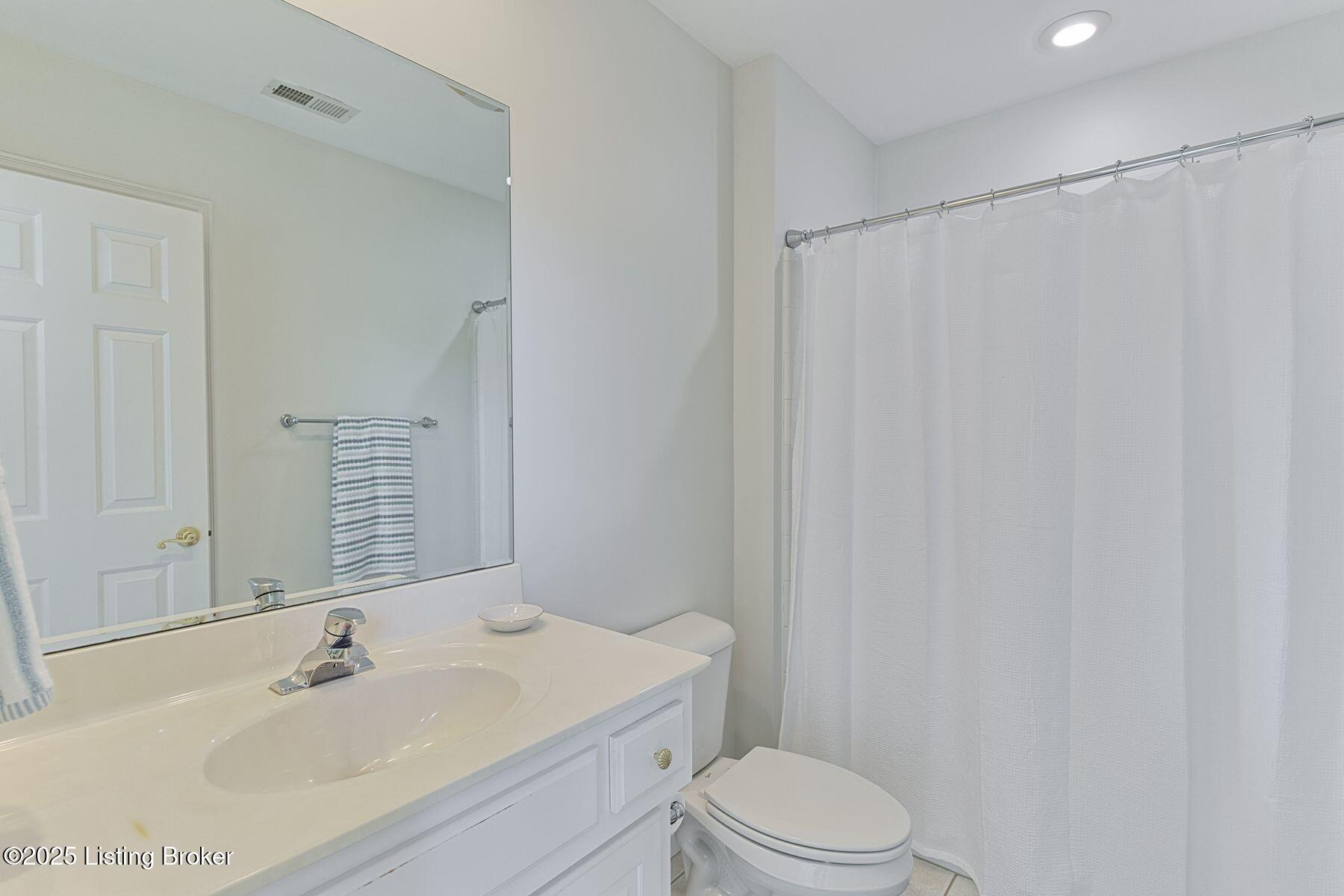 12717 Crestmoor Cir