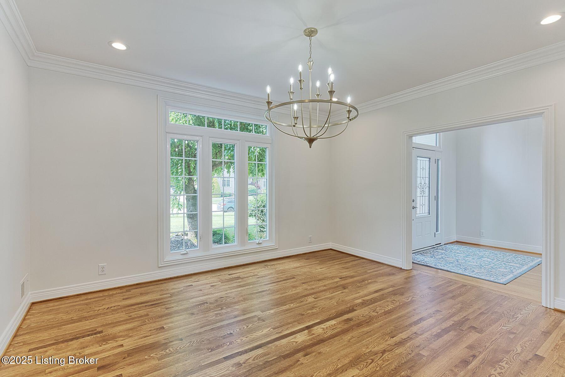 12717 Crestmoor Cir