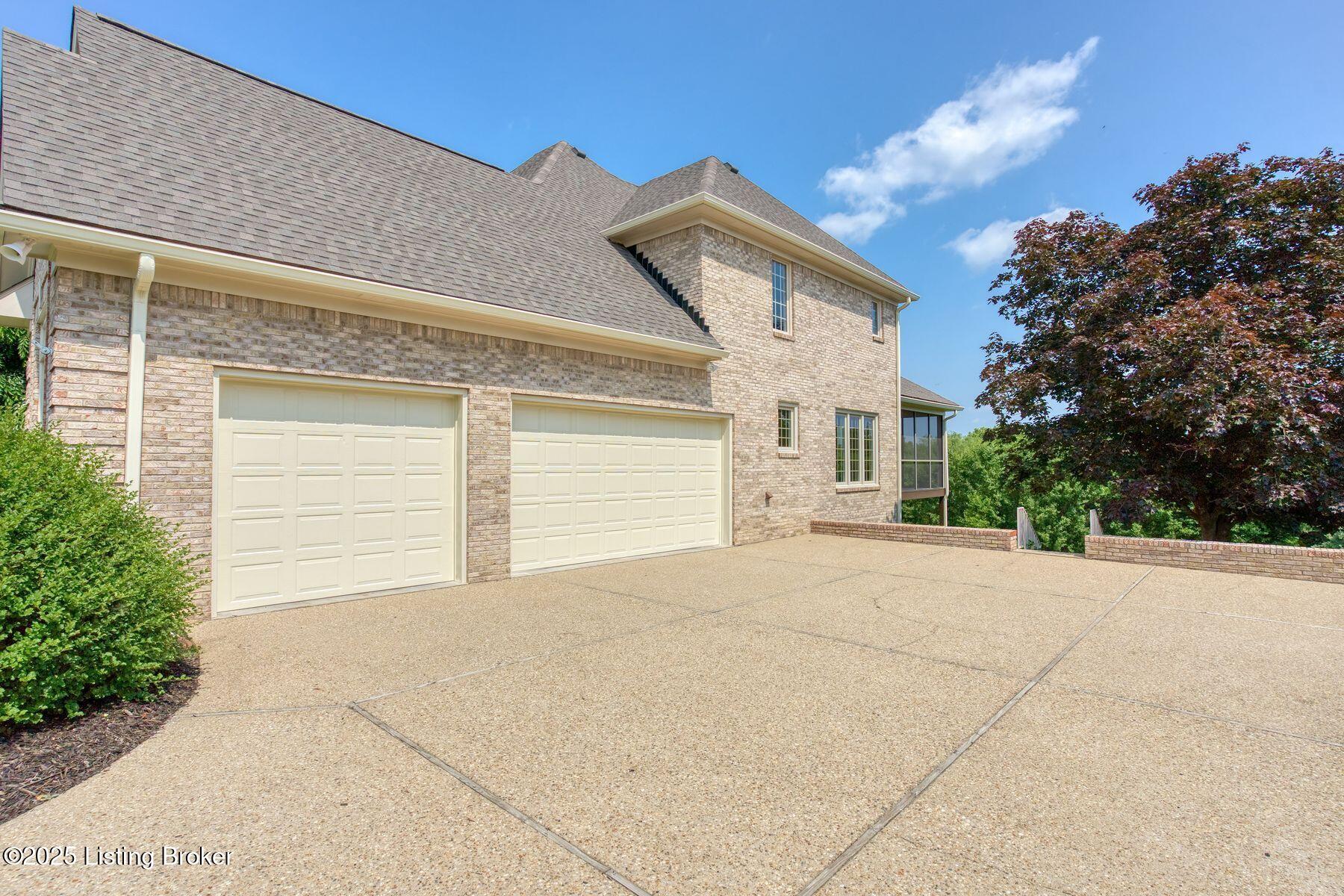 12717 Crestmoor Cir
