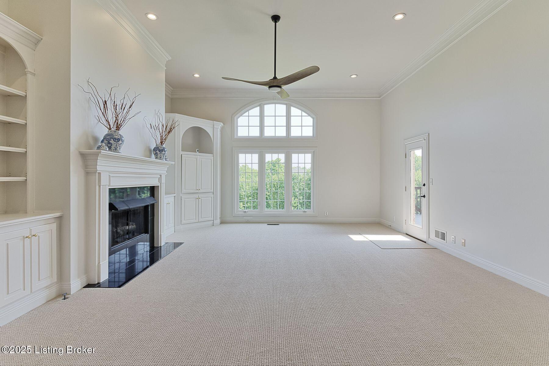 12717 Crestmoor Cir