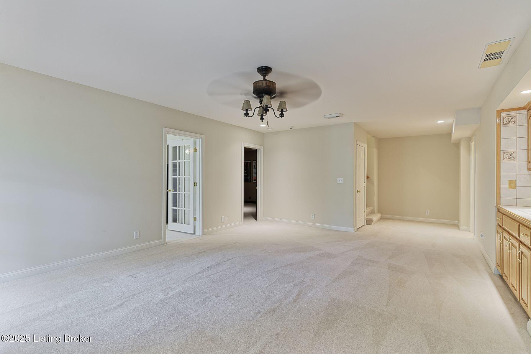 12521 Ridgemoor Dr