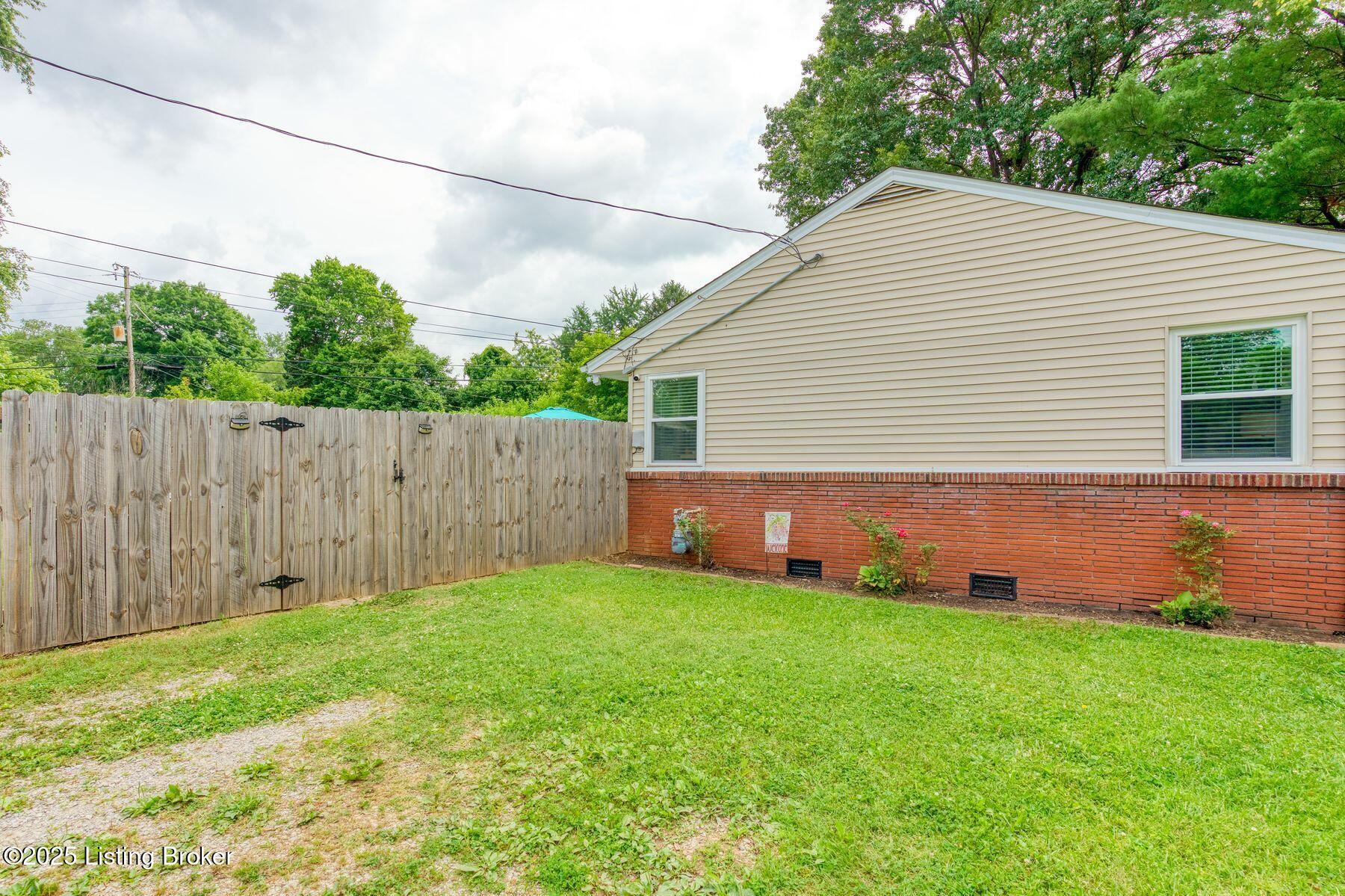 1301 Mark Trail Rd