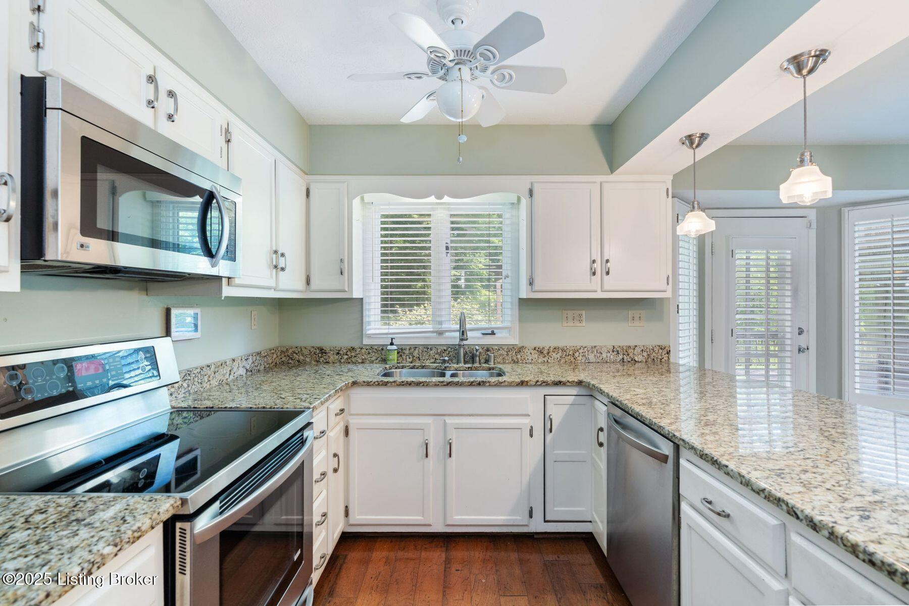 163 Ridgewood Dr