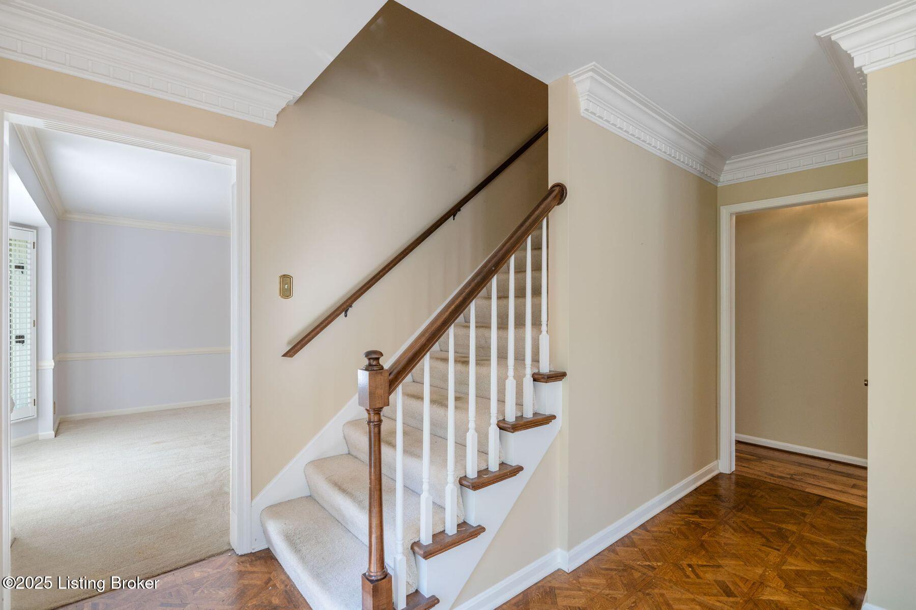 163 Ridgewood Dr