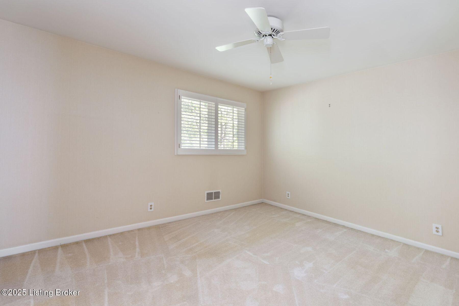 163 Ridgewood Dr