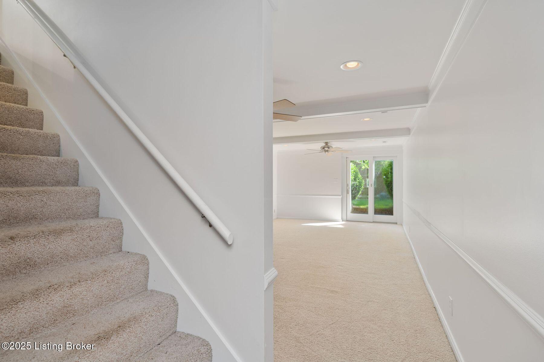 163 Ridgewood Dr