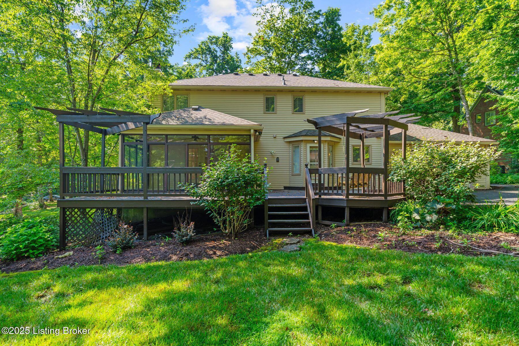 163 Ridgewood Dr