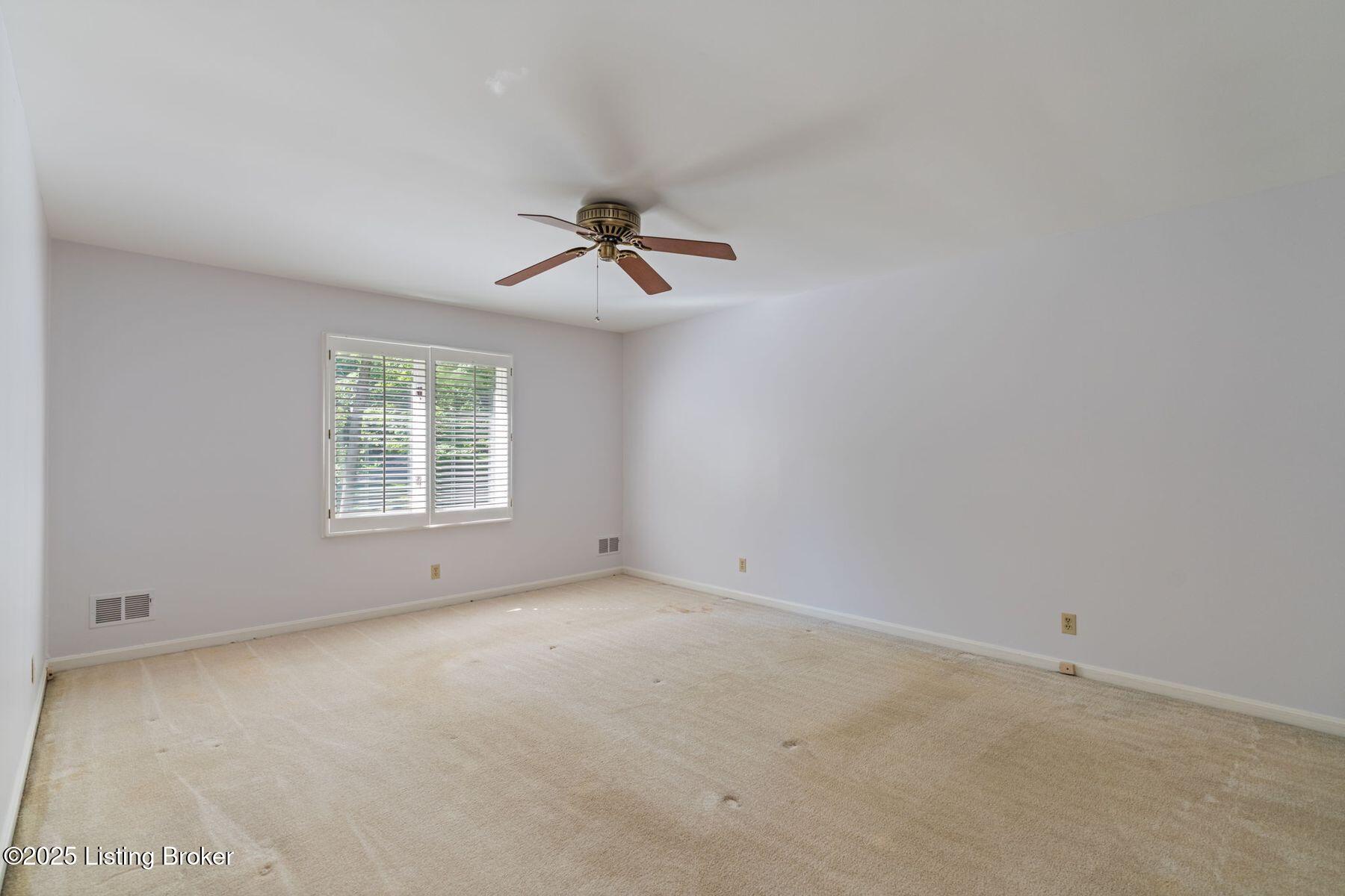 163 Ridgewood Dr