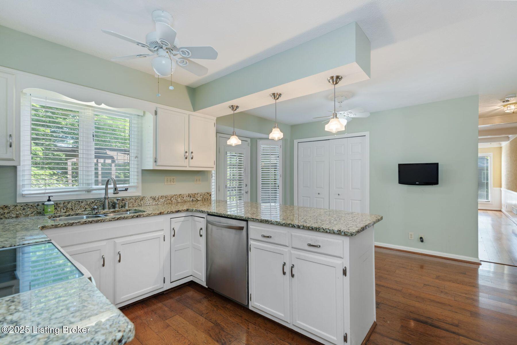 163 Ridgewood Dr