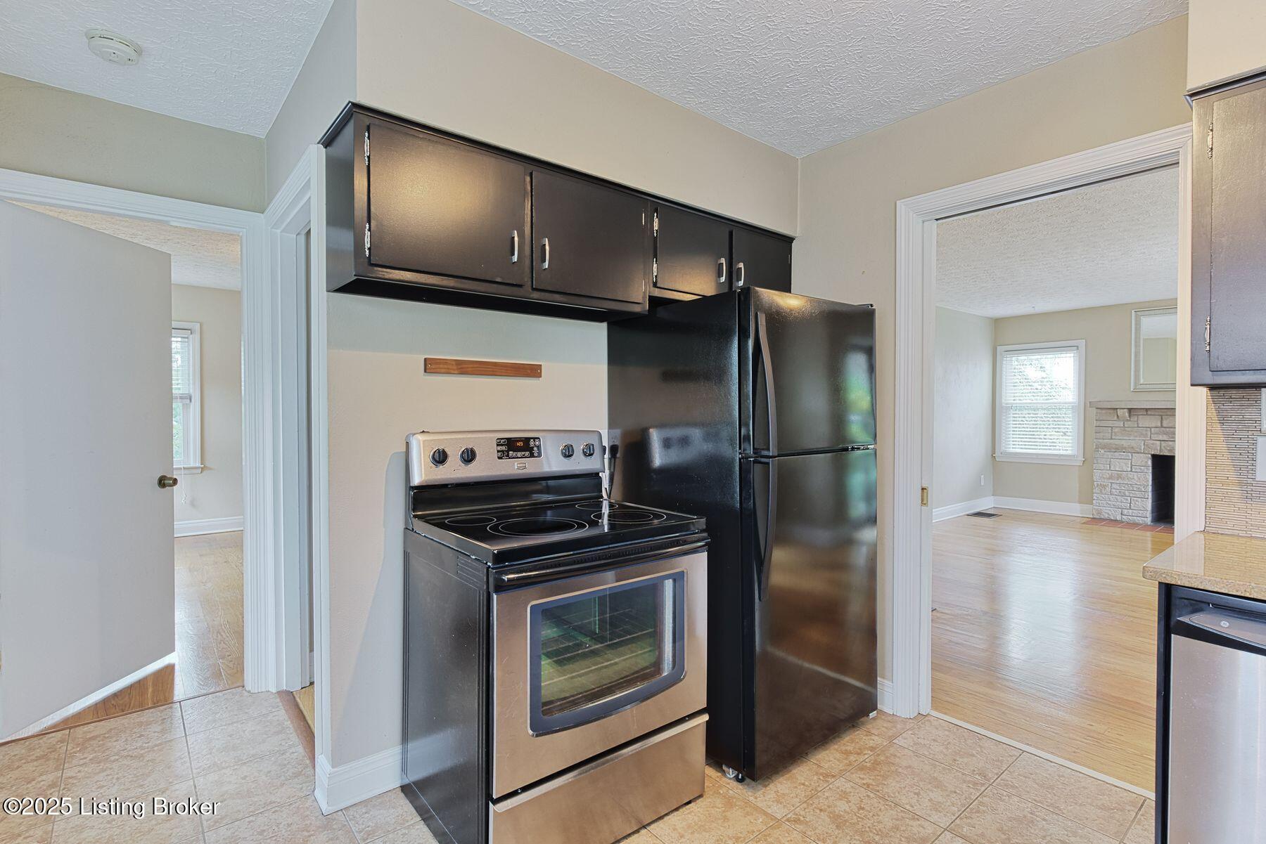 1428 Falcon Dr
