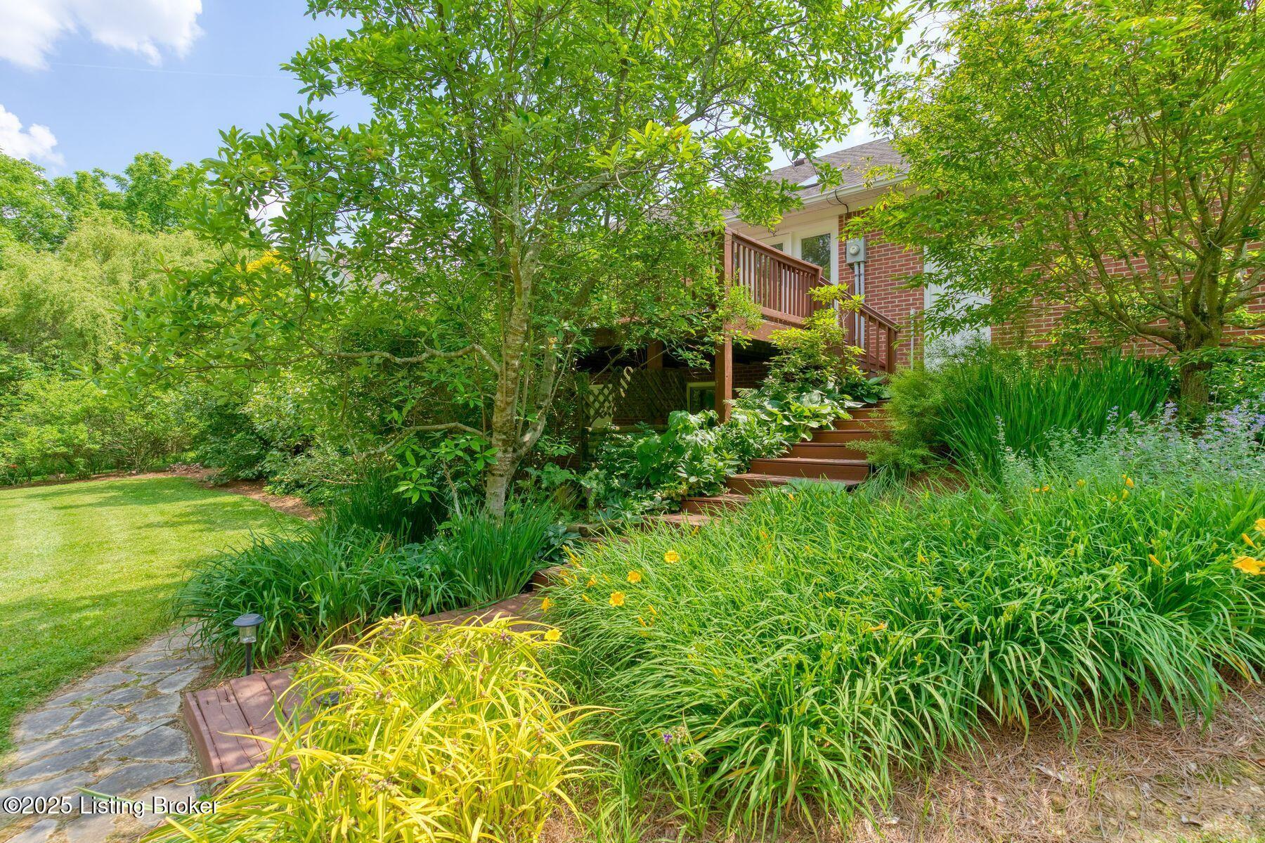 6311 Fible Ln