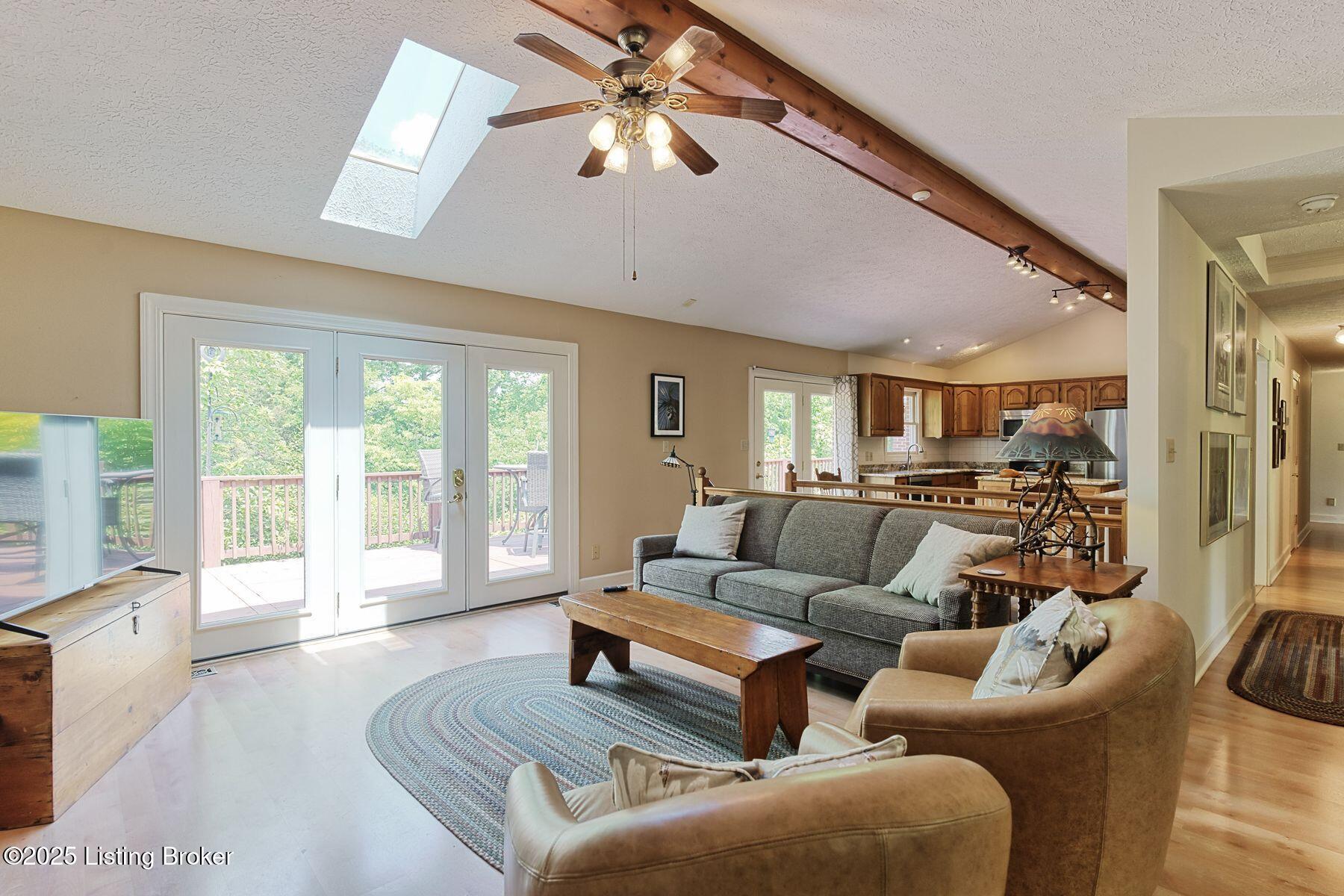 6311 Fible Ln