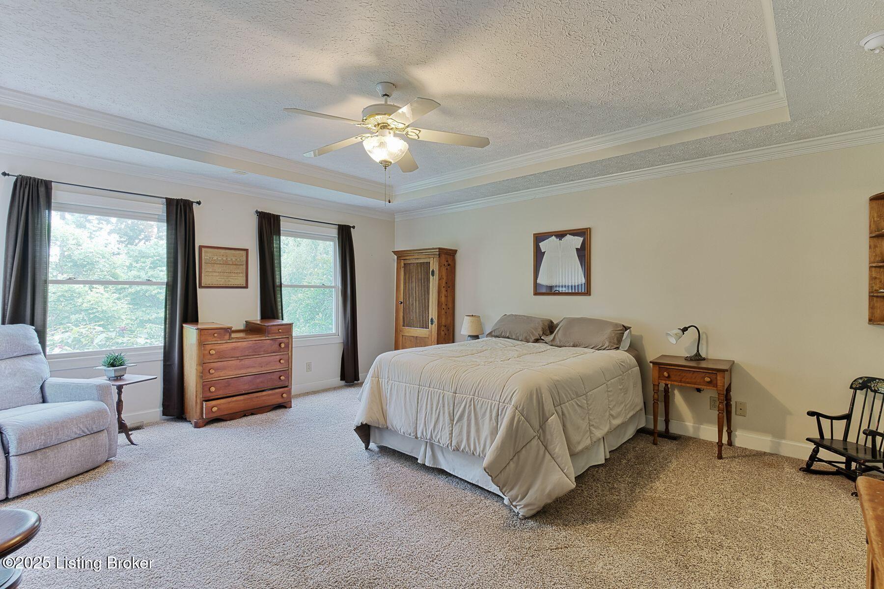 6311 Fible Ln