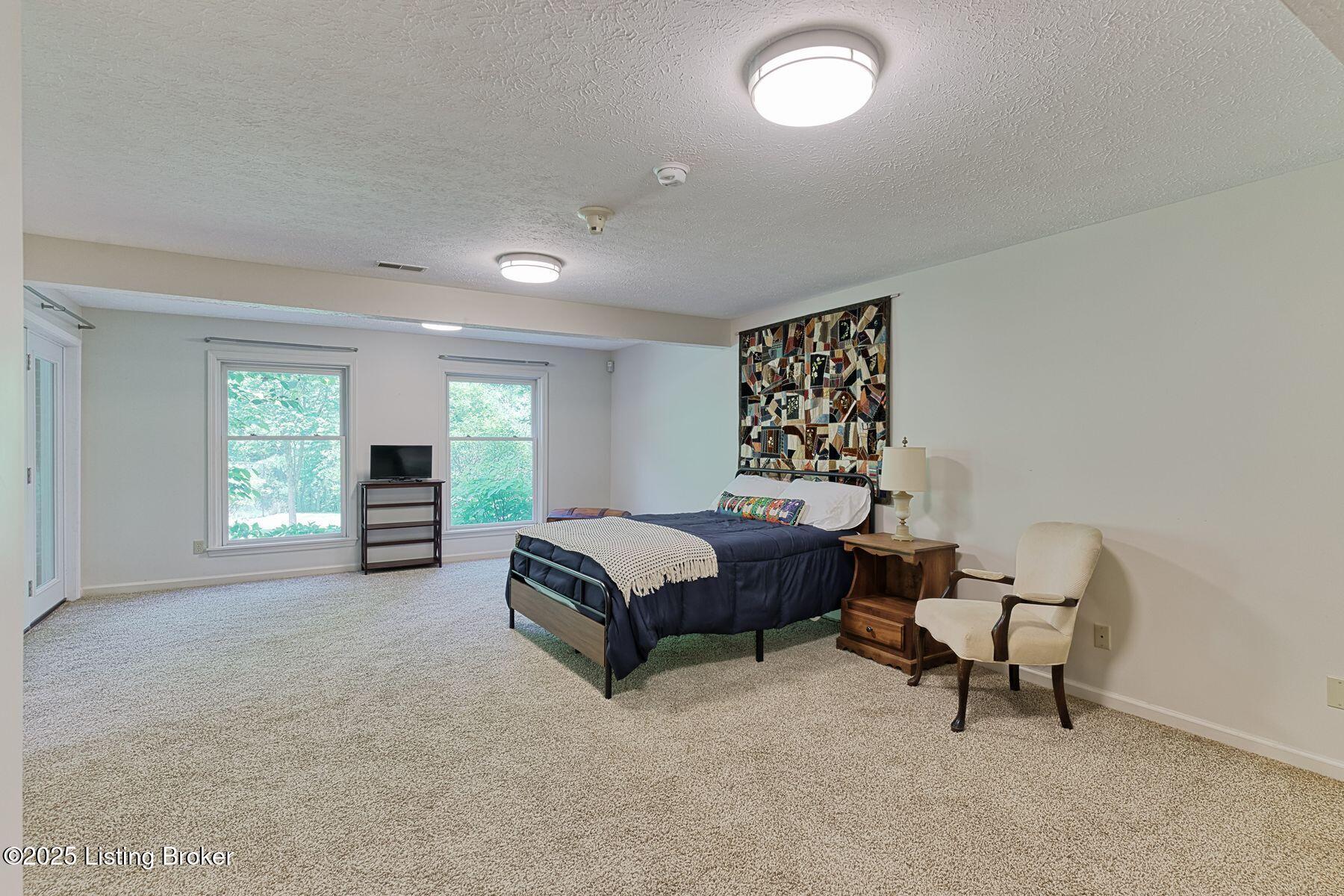 6311 Fible Ln