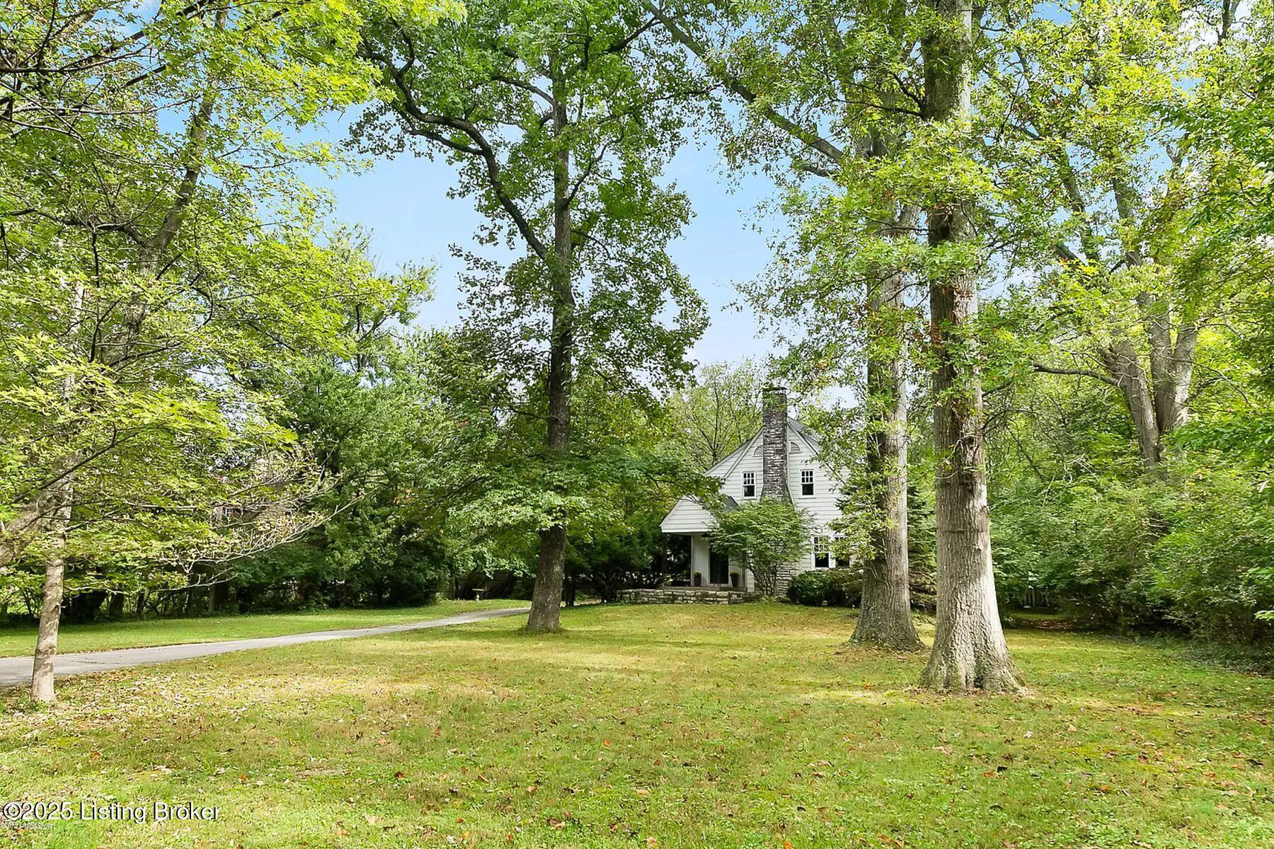907 Glenbrook Rd