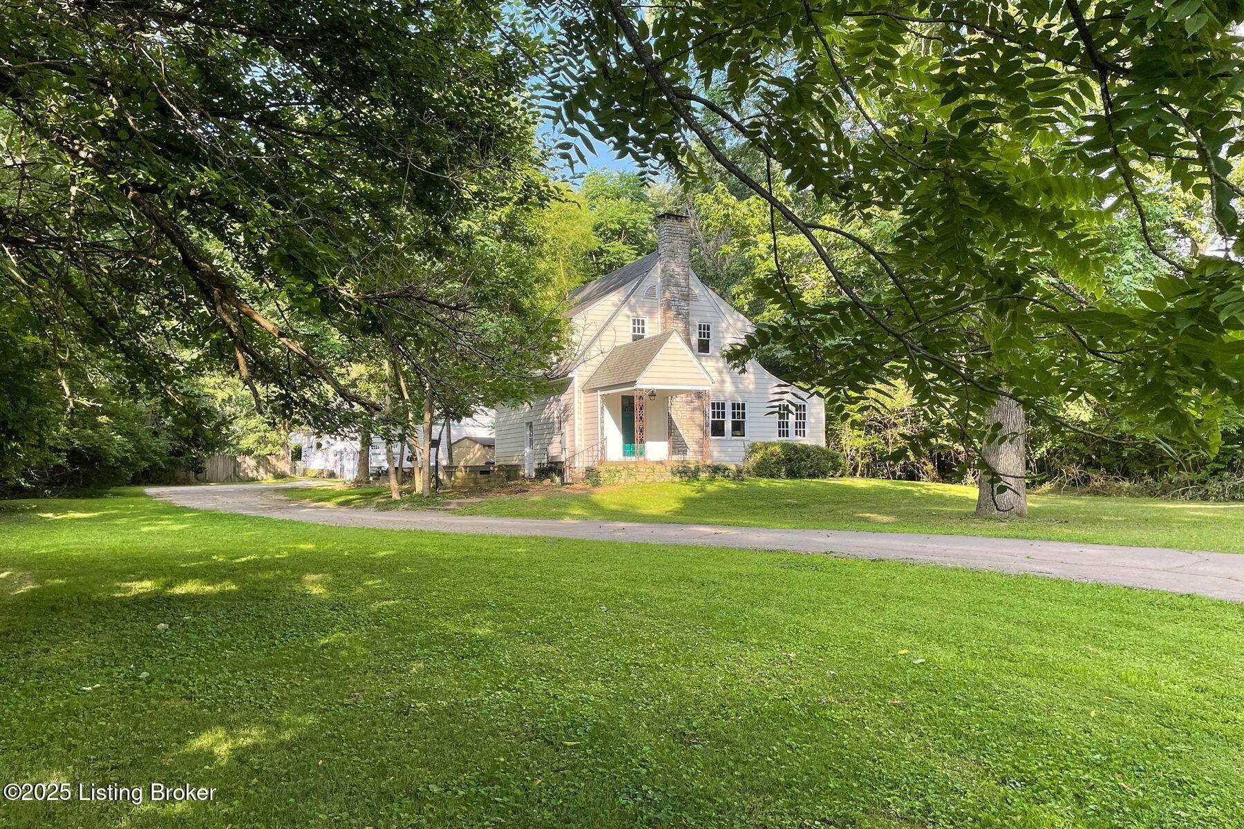 907 Glenbrook Rd
