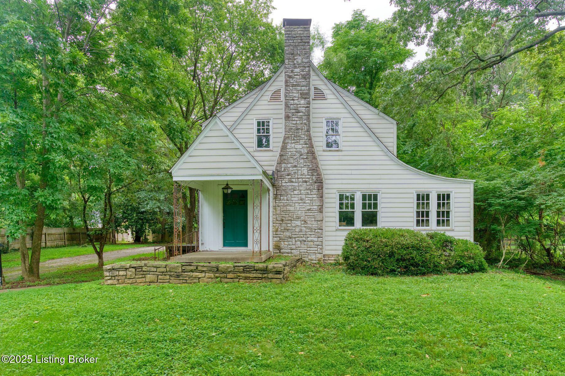 907 Glenbrook Rd