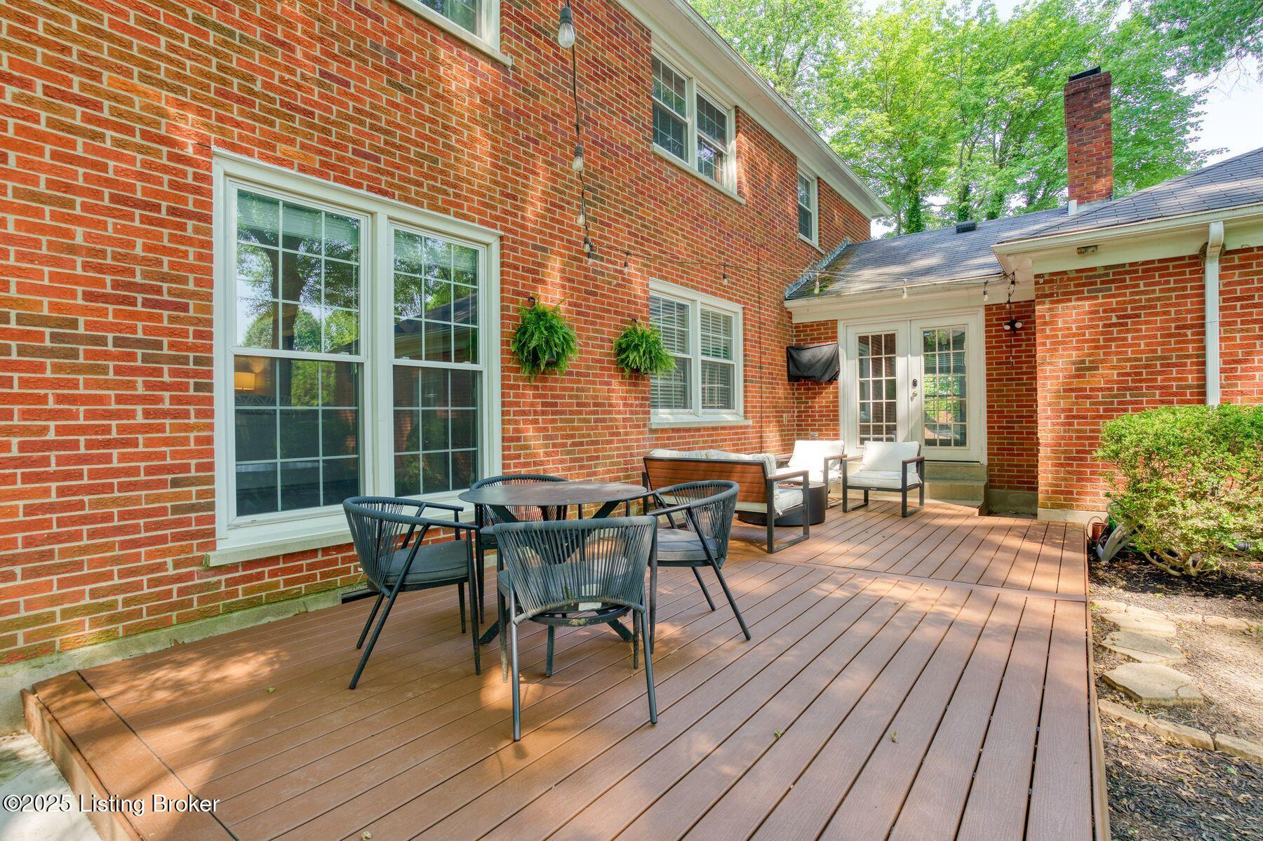 1007 Girard Dr