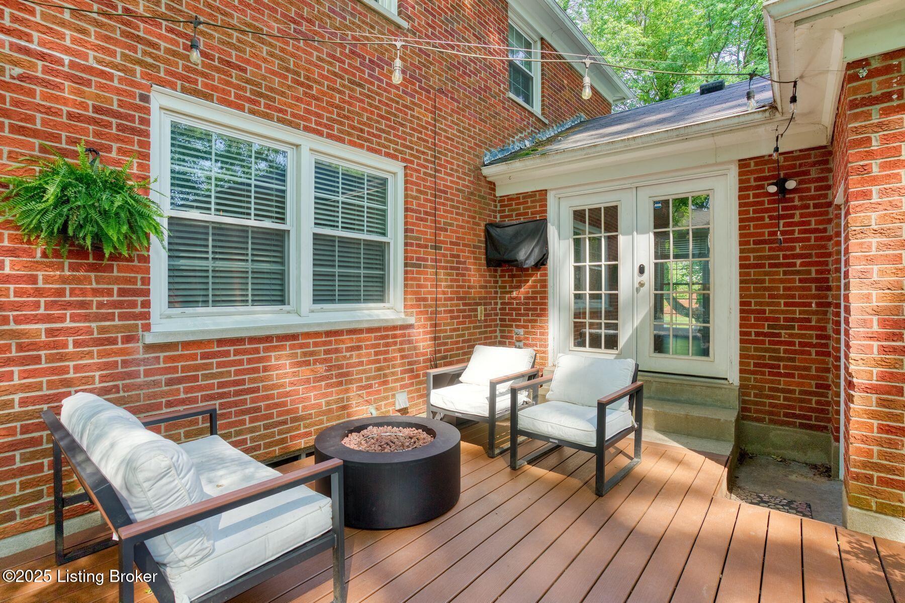 1007 Girard Dr