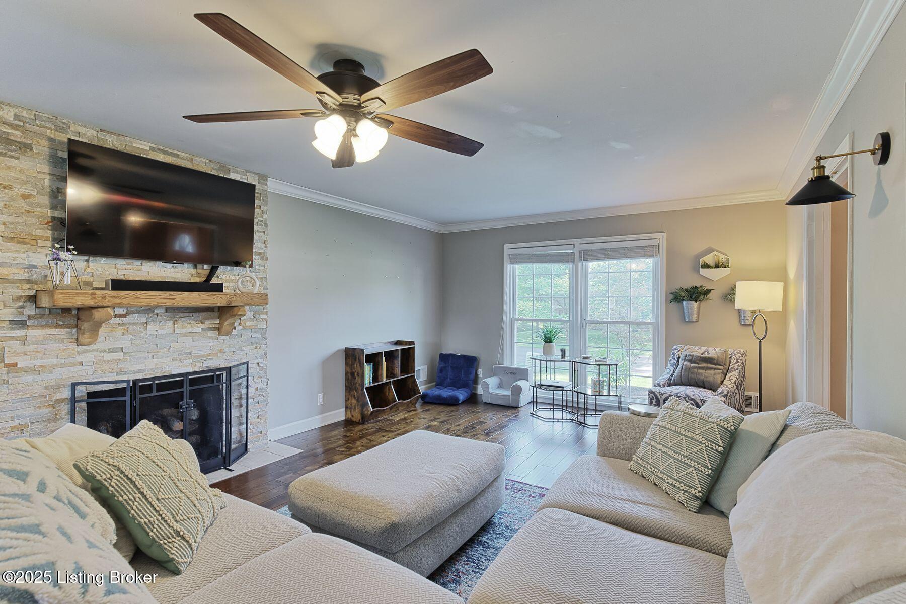 1007 Girard Dr