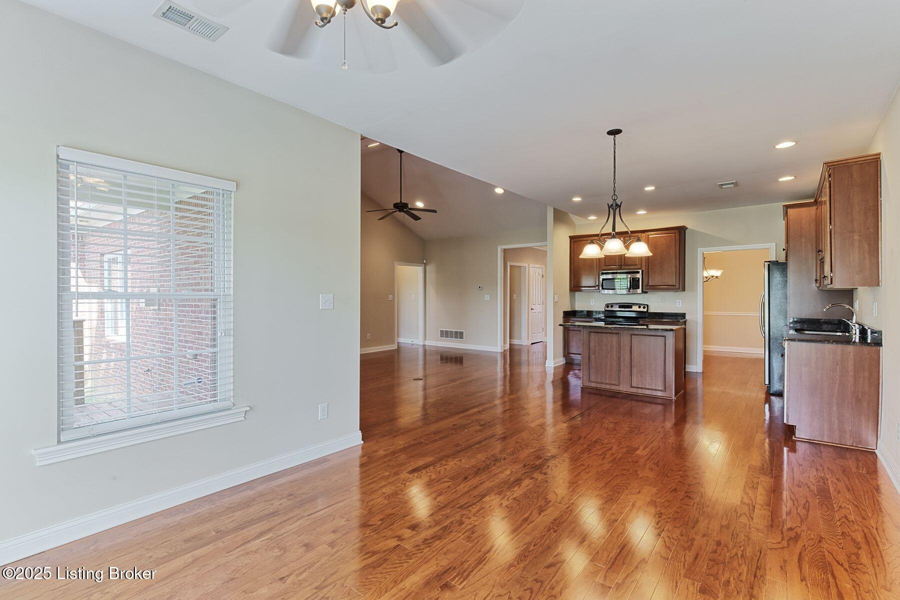 14518 Lake Village Dr 4B